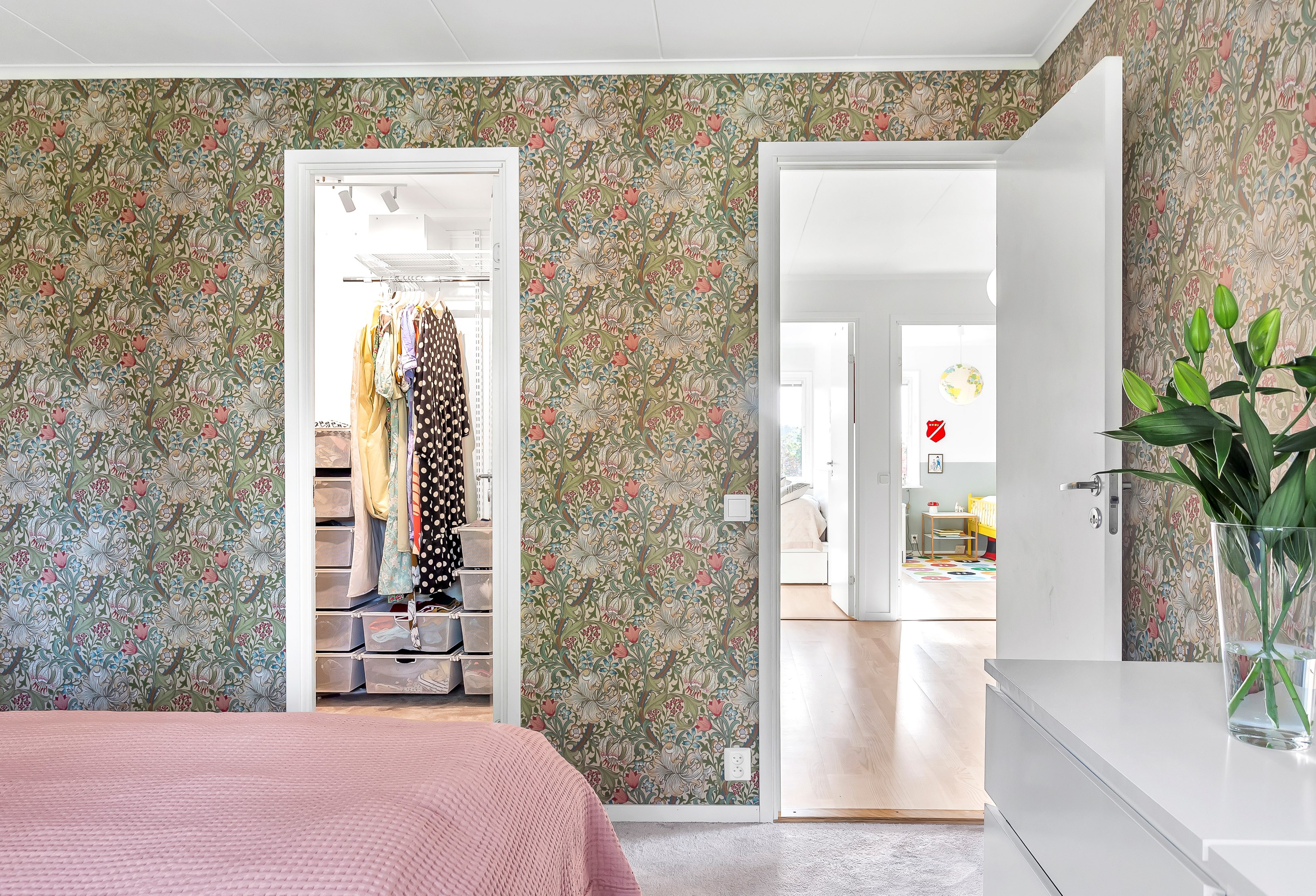 Bostadsbild från Plommonvägen 127, Såld i Västra Ängby, Knivsta