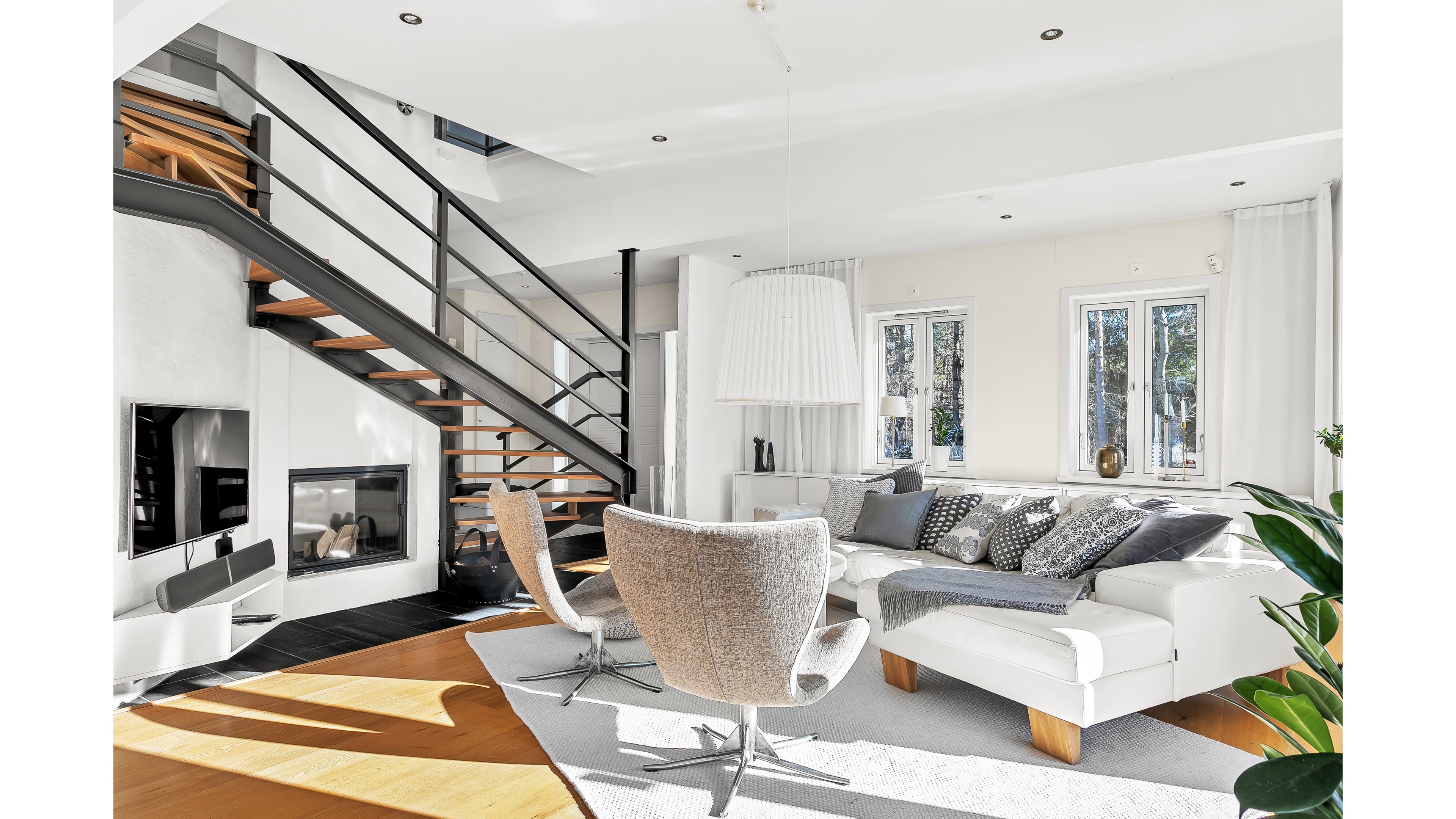 Bostadsbild från Vreta strandväg 56, Såld i Vreta, Uppsala