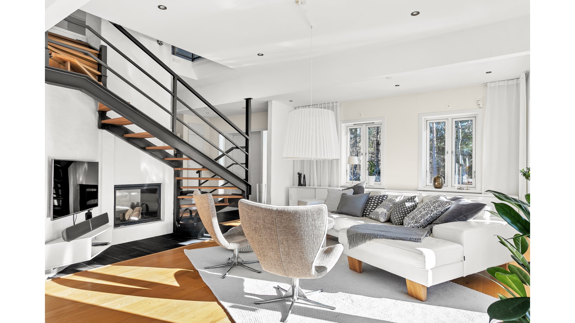 Bostadsbild från Vreta strandväg 56, Såld i Vreta, Uppsala