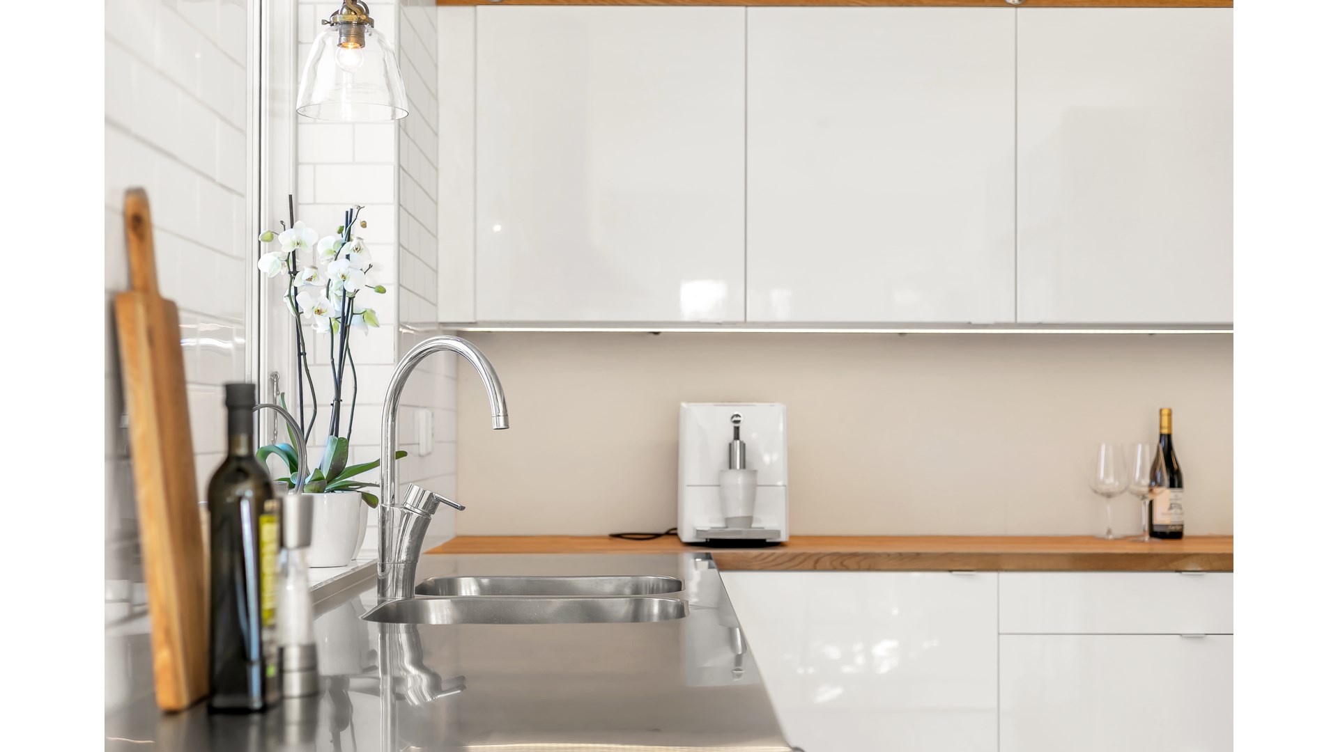 Bostadsbild från Vreta strandväg 56, Såld i Vreta, Uppsala