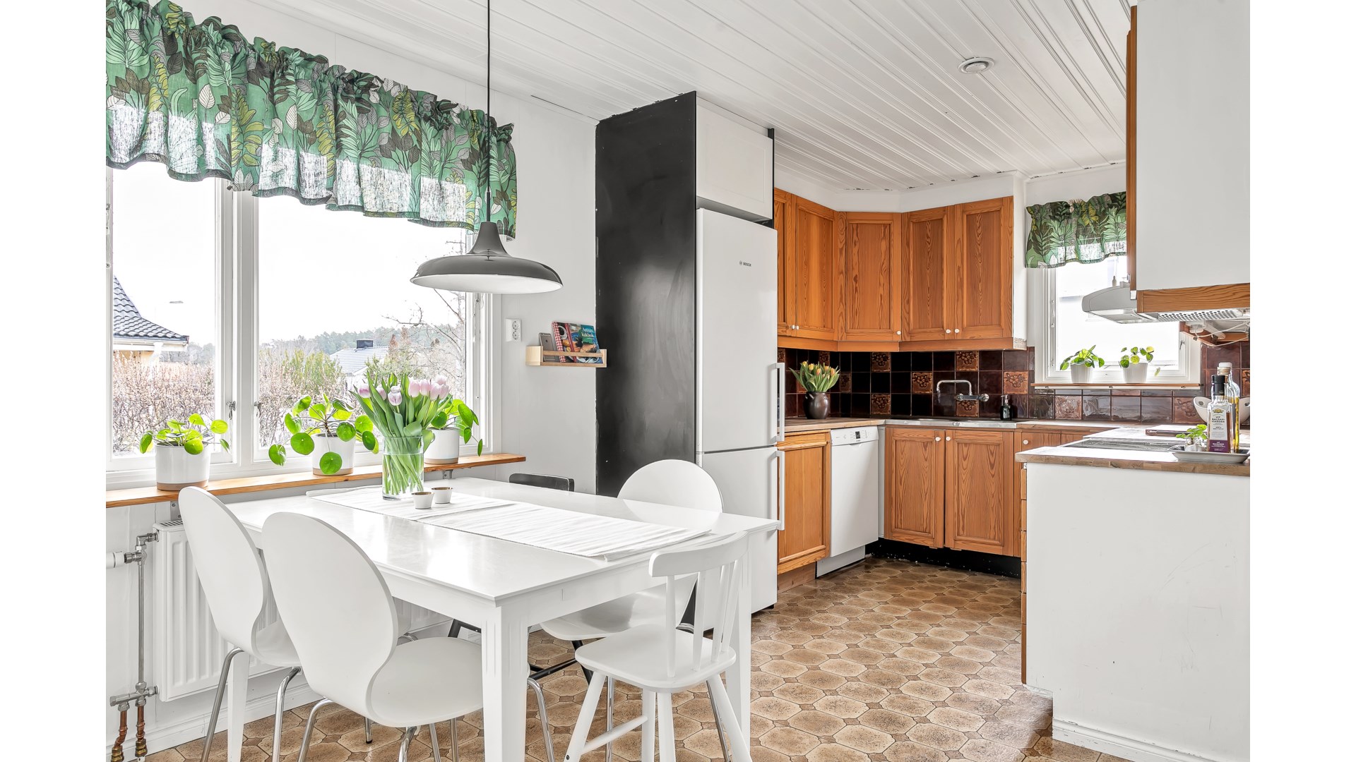 Bostadsbild från Lönnviksvägen 2, Såld i Sunnersta, Uppsala