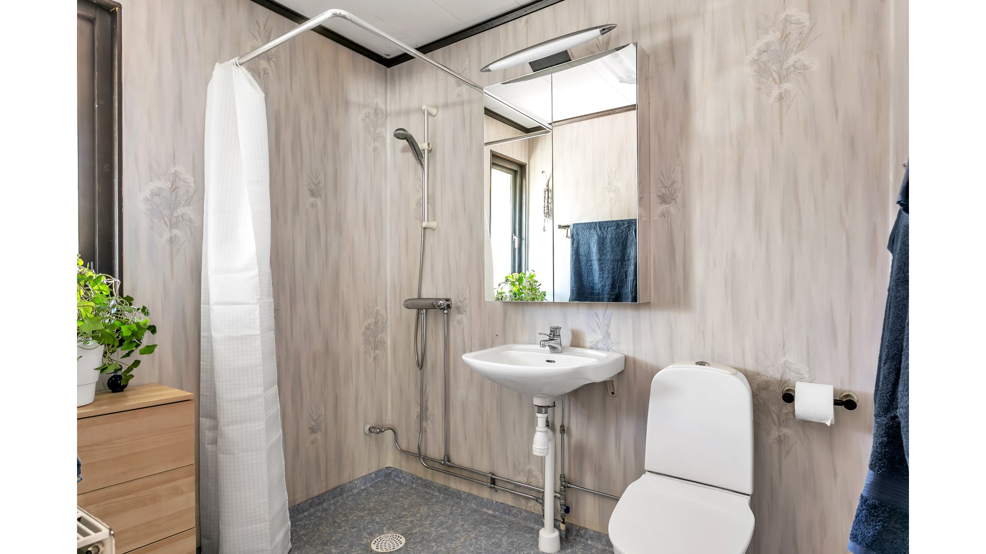 Bostadsbild från Orionvägen 14, Såld i Storvreta, Uppsala