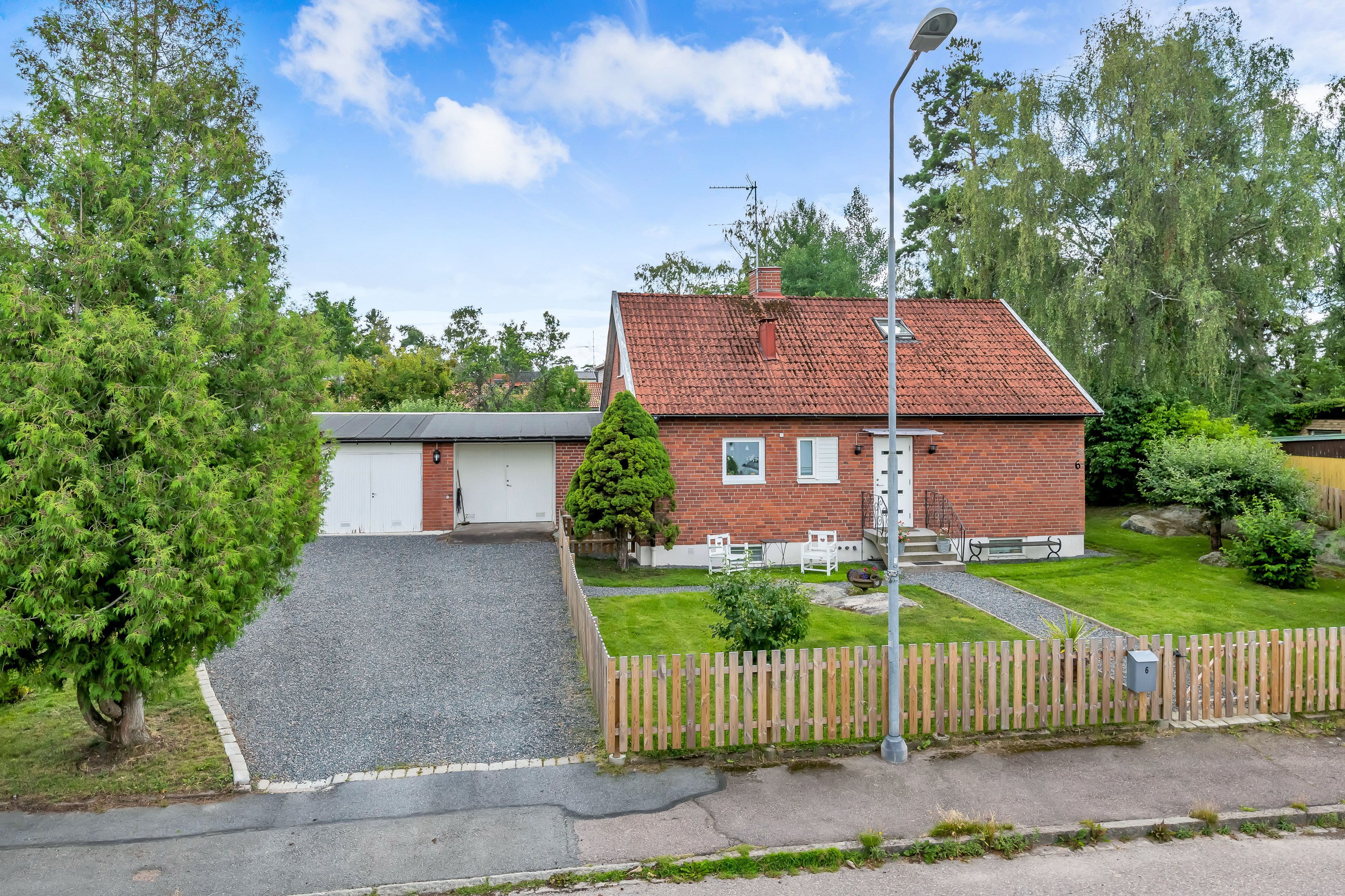 Bostadsbild från Södra Parkvägen 6B, Såld i Norby, Uppsala