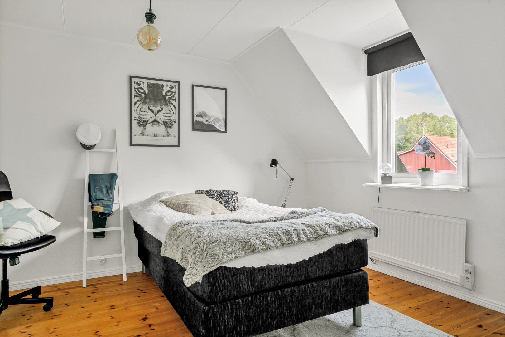 Bostadsbild från Fögderivägen 30, Såld i Bälinge, Uppsala