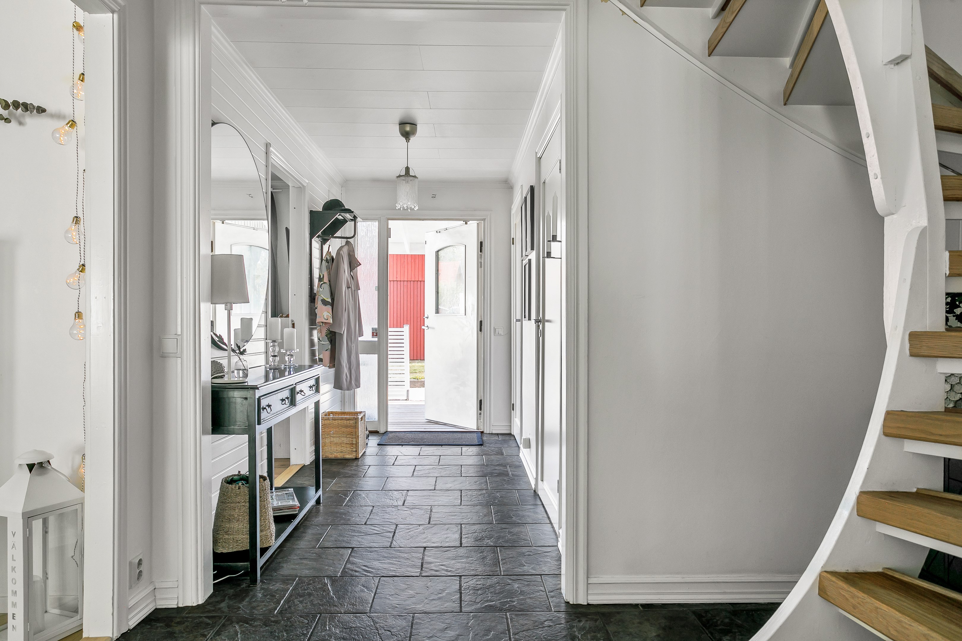 Bostadsbild från Fögderivägen 30, Såld i Bälinge, Uppsala