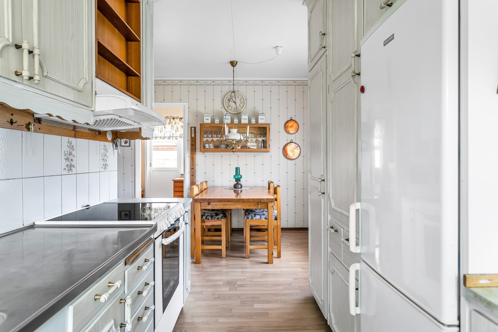 Bostadsbild från Ryttarvägen 1, Såld i Lövstalöt, Uppsala