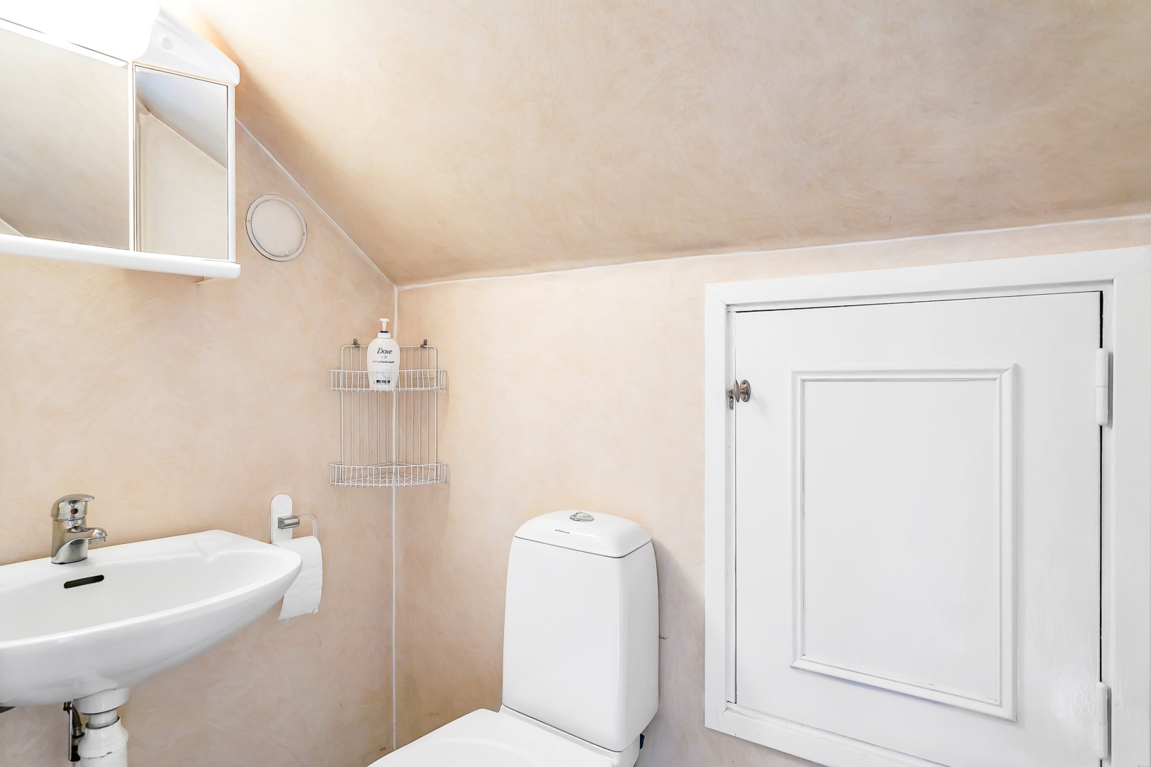 Bostadsbild från Ryttarvägen 1, Såld i Lövstalöt, Uppsala