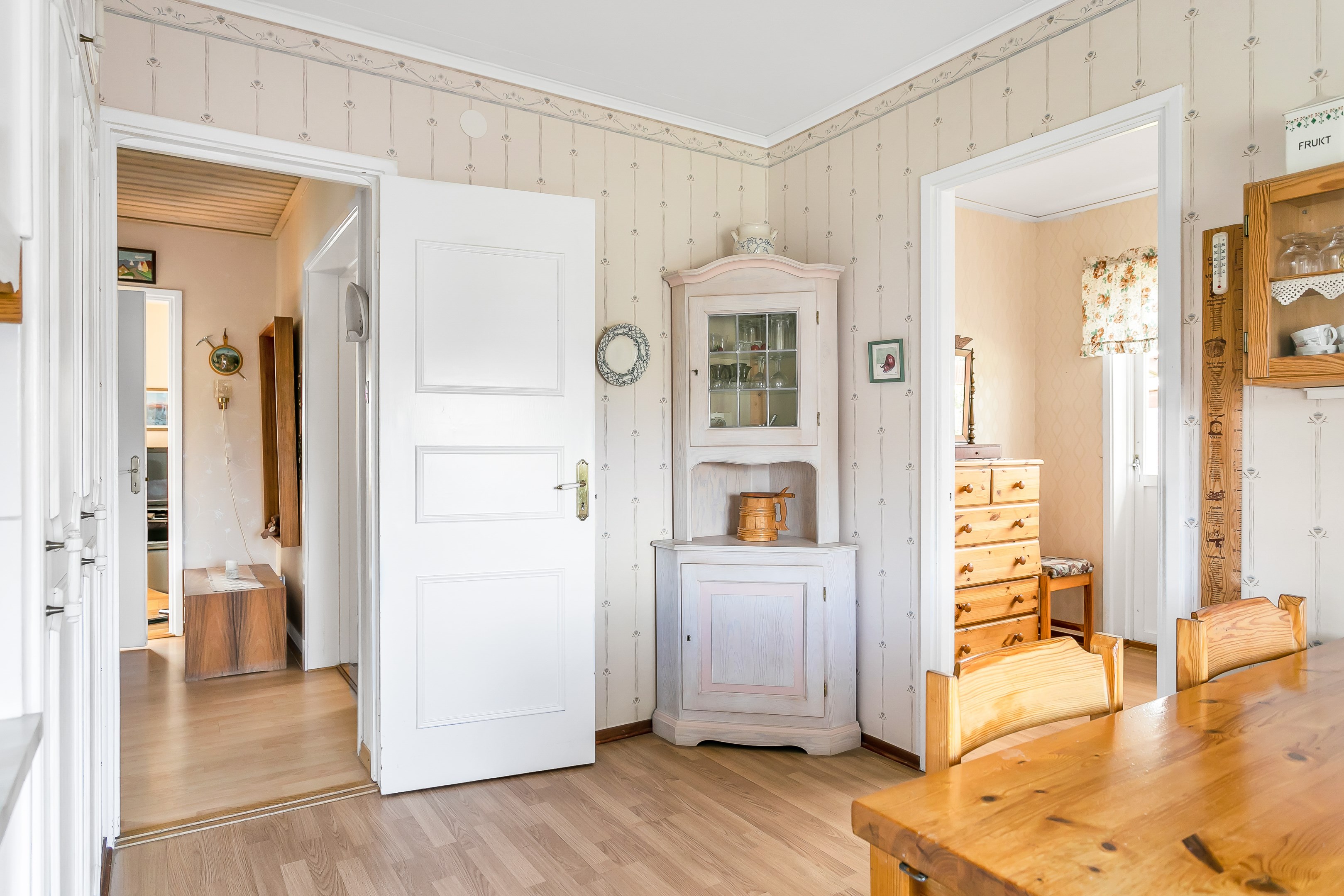 Bostadsbild från Ryttarvägen 1, Såld i Lövstalöt, Uppsala