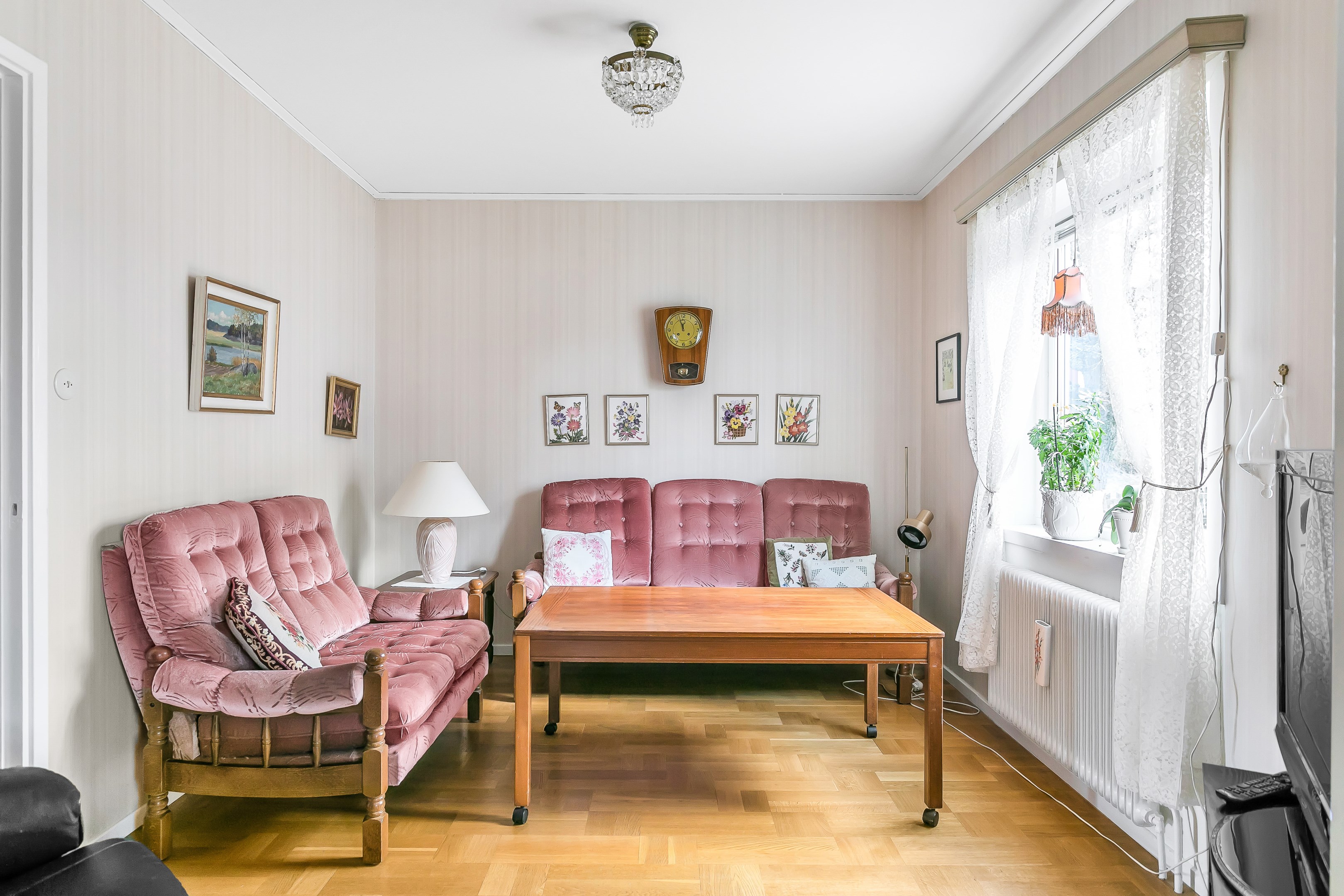 Bostadsbild från Ryttarvägen 1, Såld i Lövstalöt, Uppsala