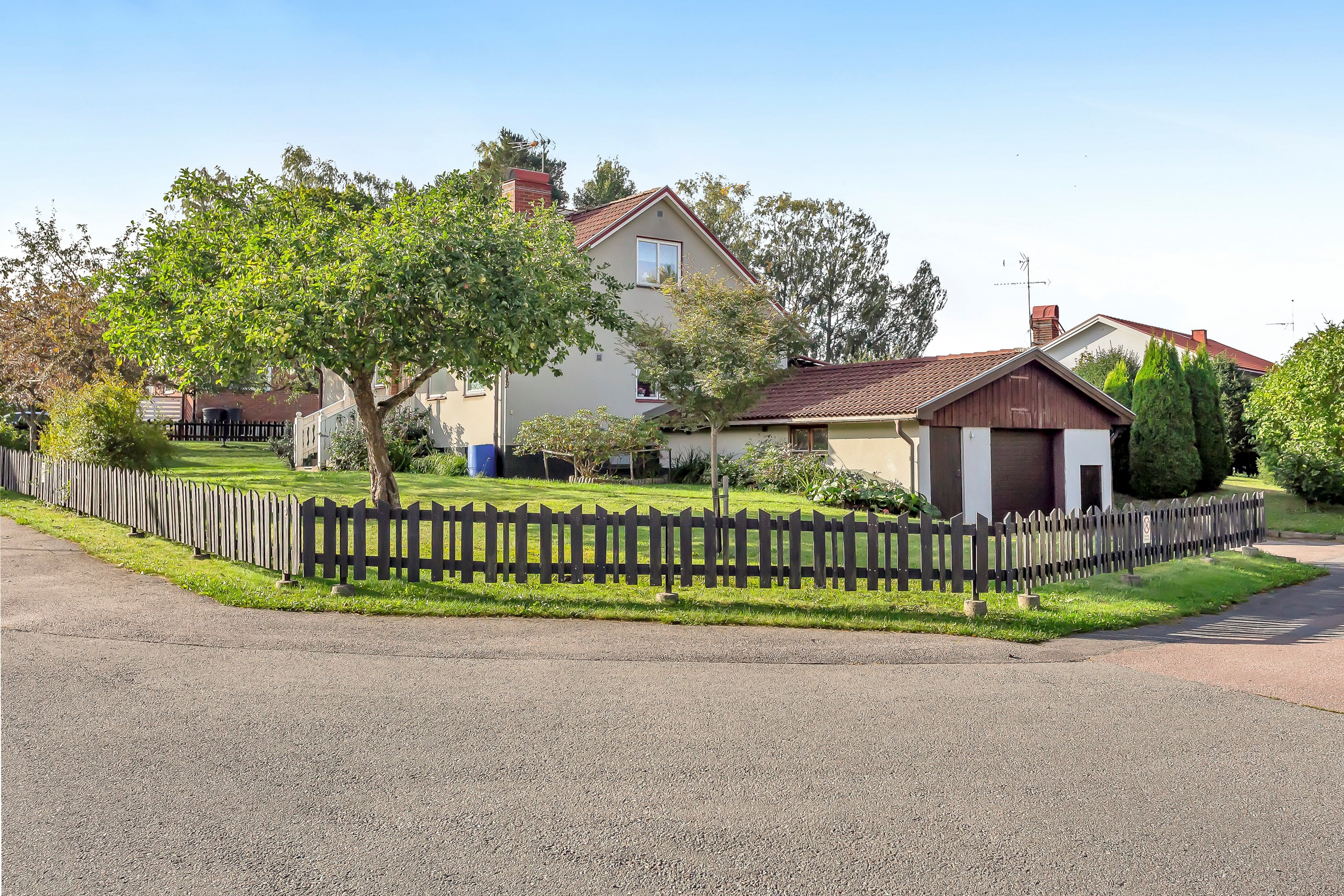 Bostadsbild från Ryttarvägen 1, Såld i Lövstalöt, Uppsala