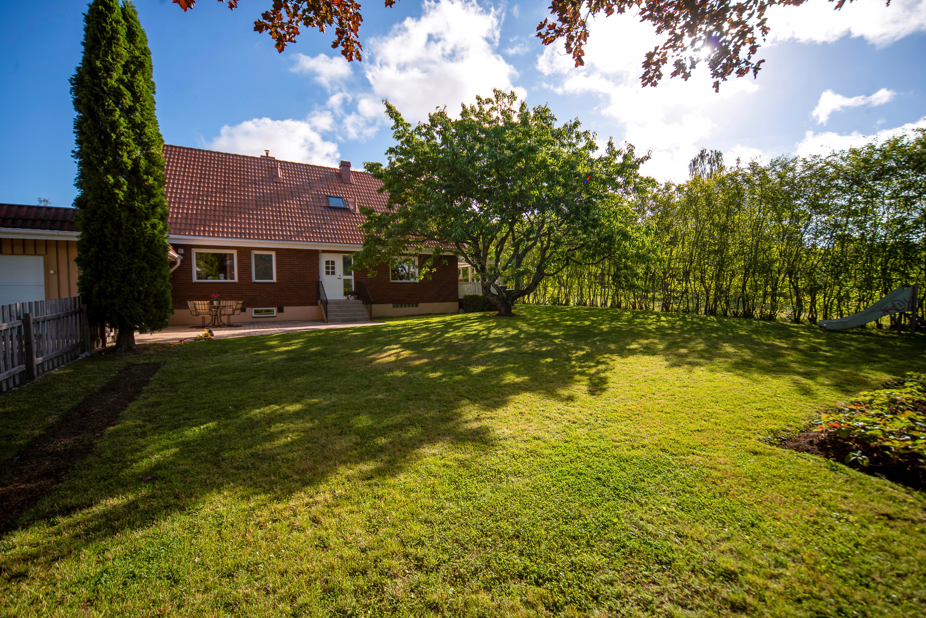 Bostadsbild från Fyrspannsvägen 11, Såld i Björklinge, Uppsala