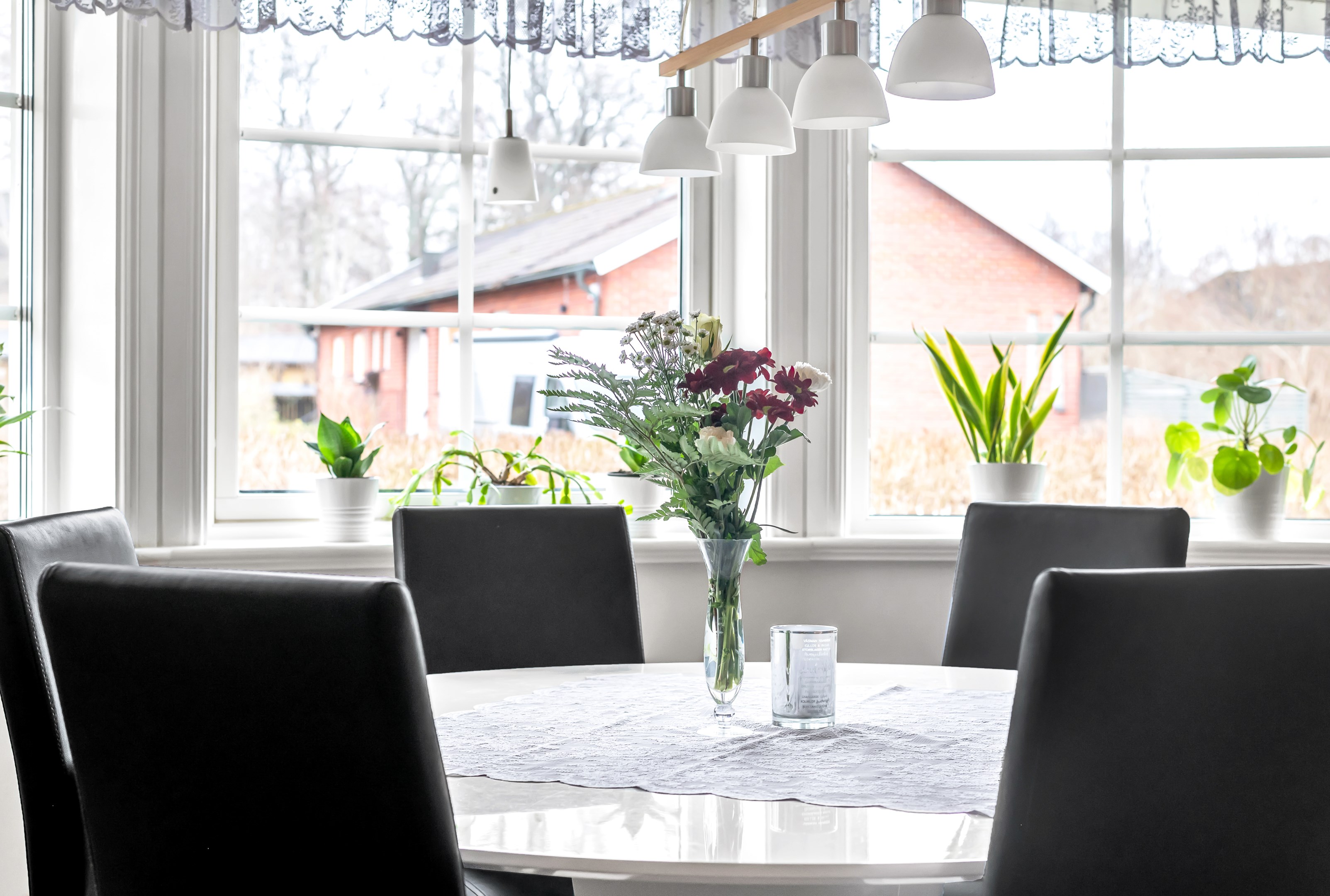 Bostadsbild från Konvaljegränd 4, Såld i Sunnersta, Uppsala