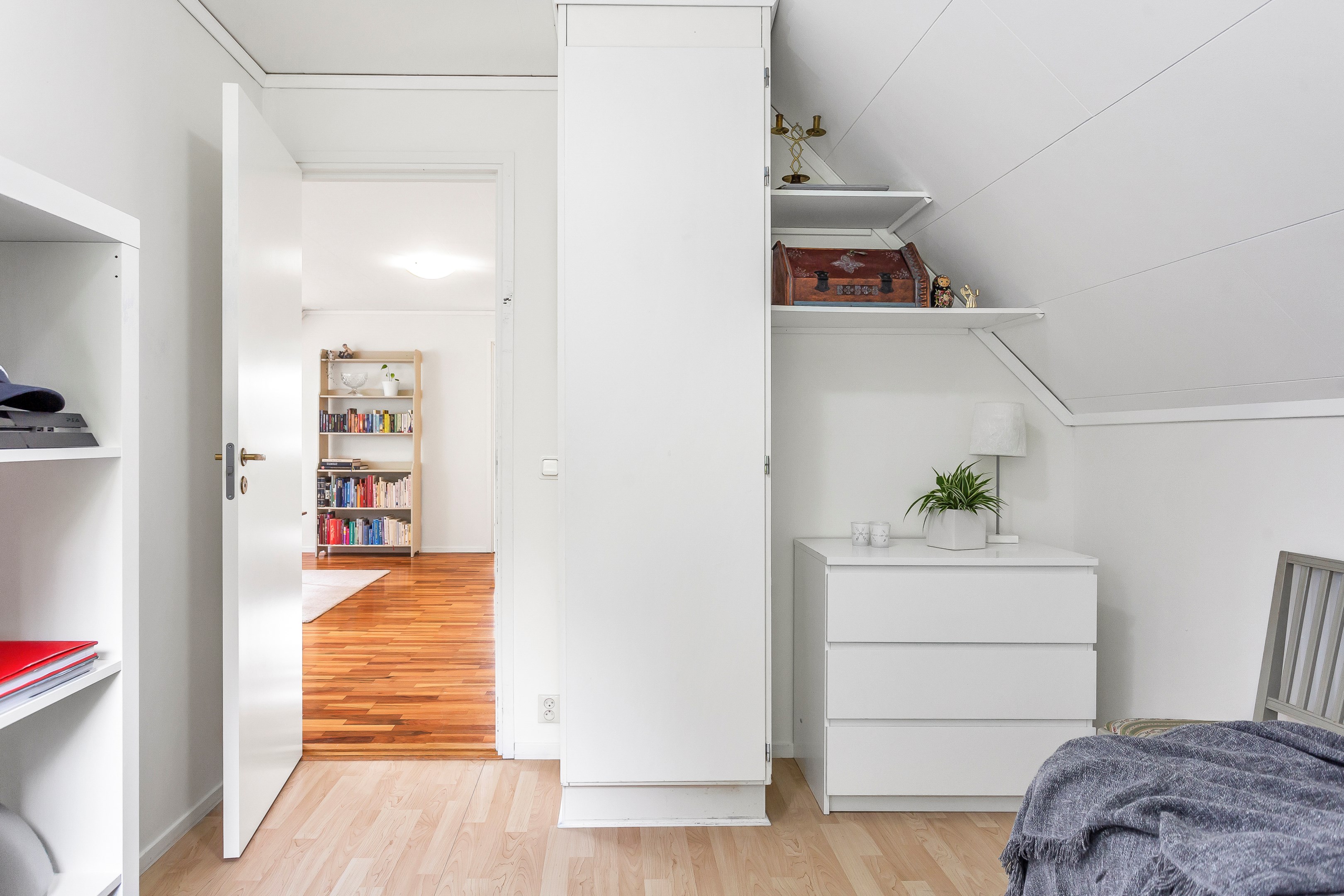 Bostadsbild från Isgrena 37, Såld i Bälinge, Uppsala