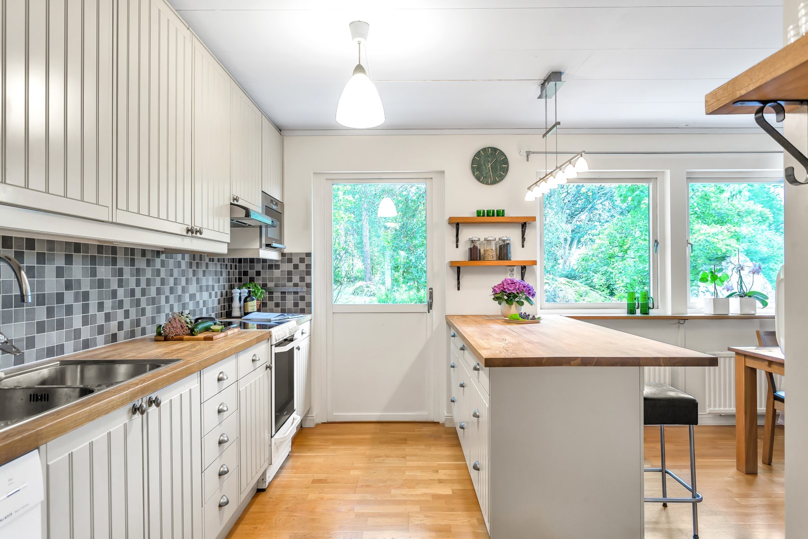 Bostadsbild från Isgrena 37, Såld i Bälinge, Uppsala