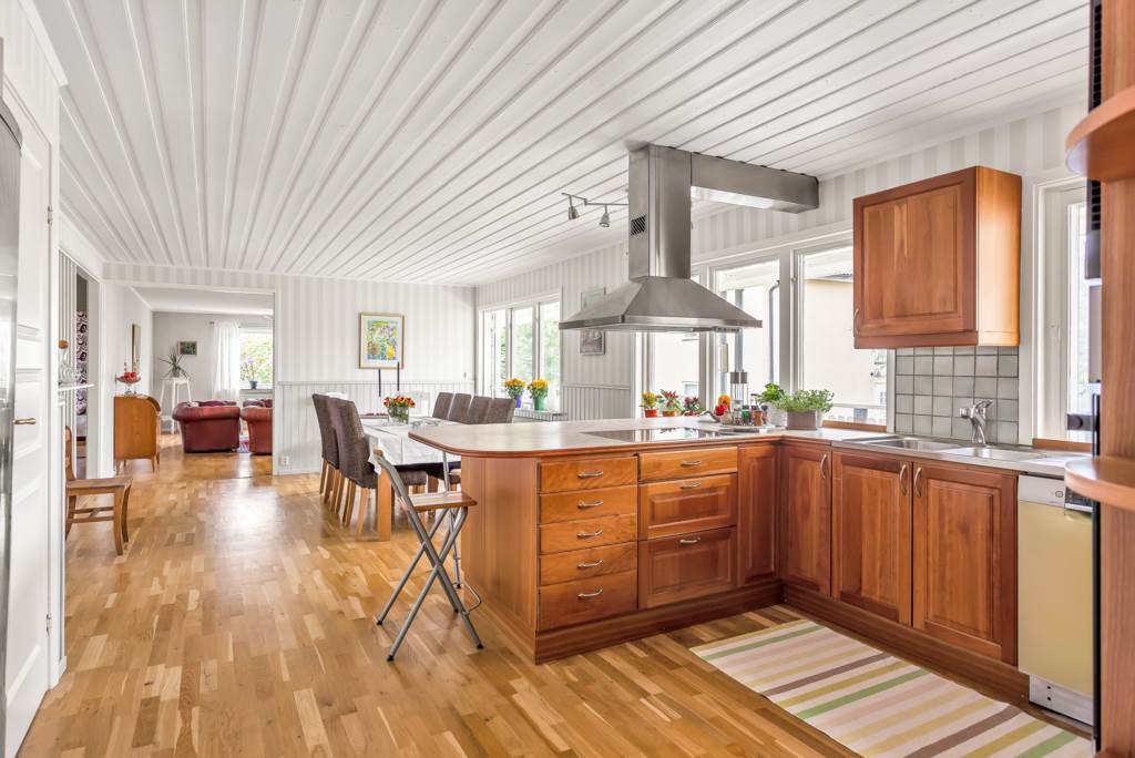 Bostadsbild från Södra Parkvägen 12A, Såld i Norby, Uppsala