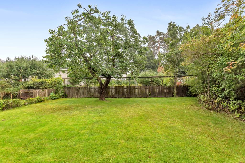 Bostadsbild från Södra Parkvägen 12A, Såld i Norby, Uppsala