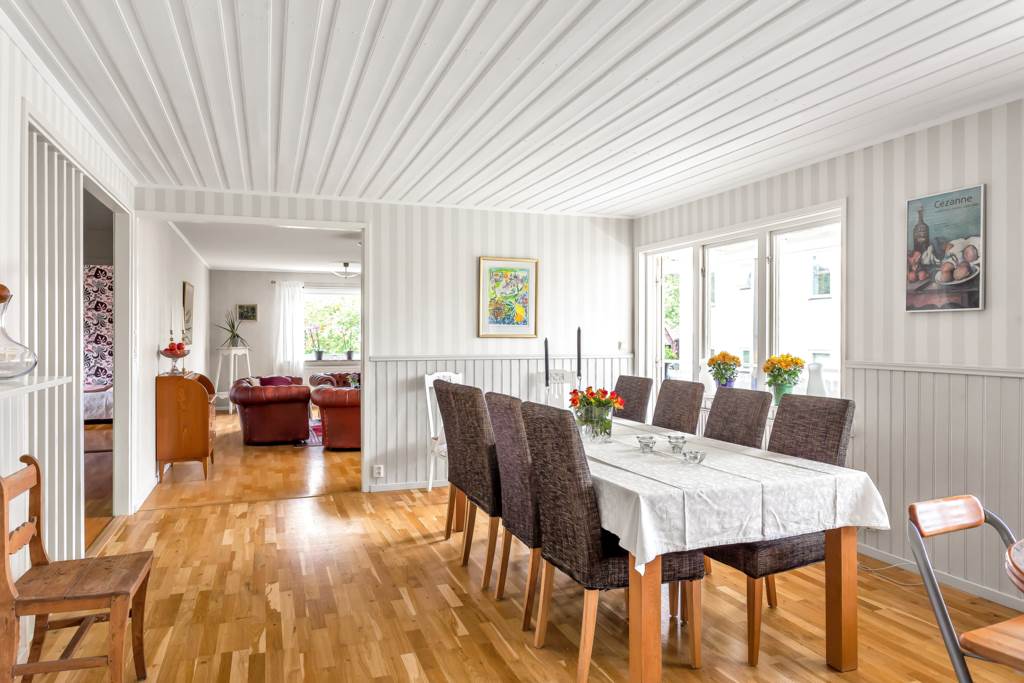 Bostadsbild från Södra Parkvägen 12A, Såld i Norby, Uppsala