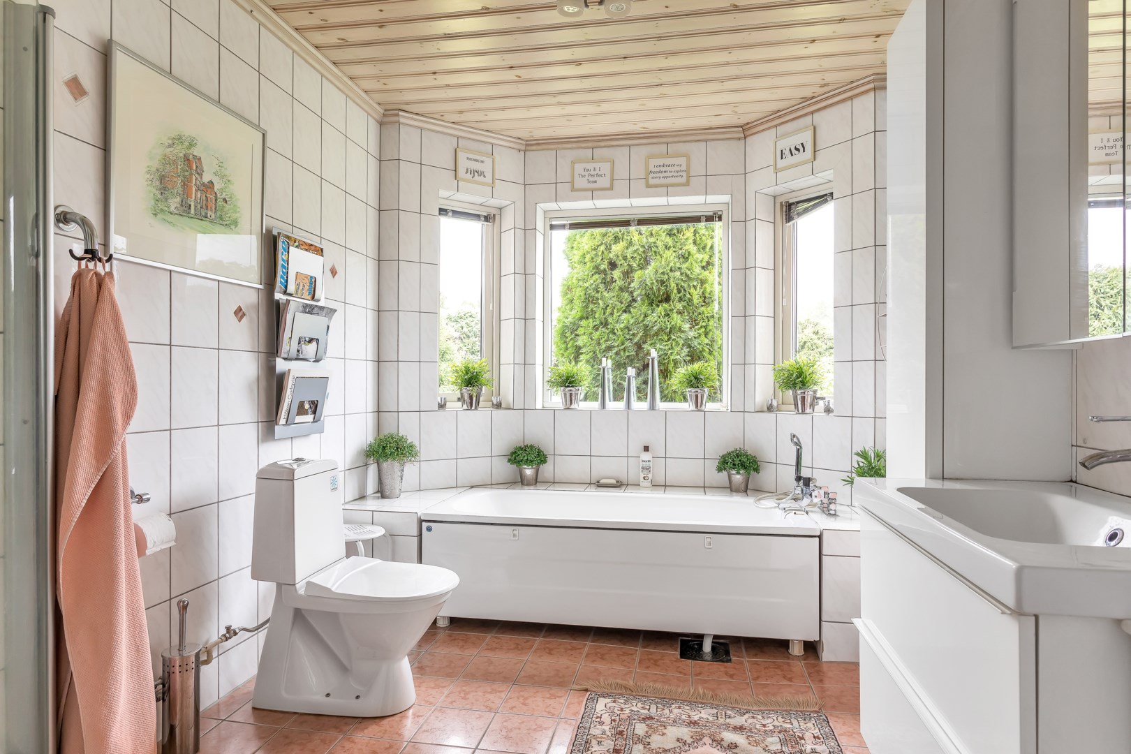 Bostadsbild från Sandmovägen 2, Såld i Valsätra, Uppsala