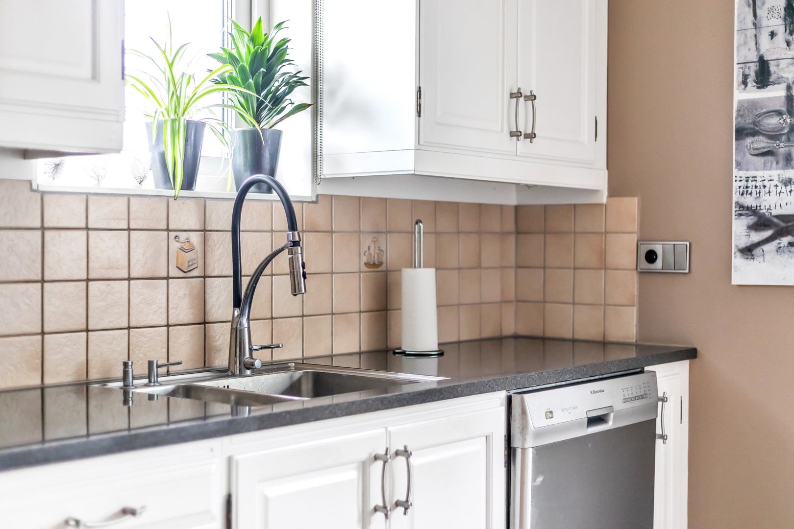 Bostadsbild från Sandmovägen 2, Såld i Valsätra, Uppsala