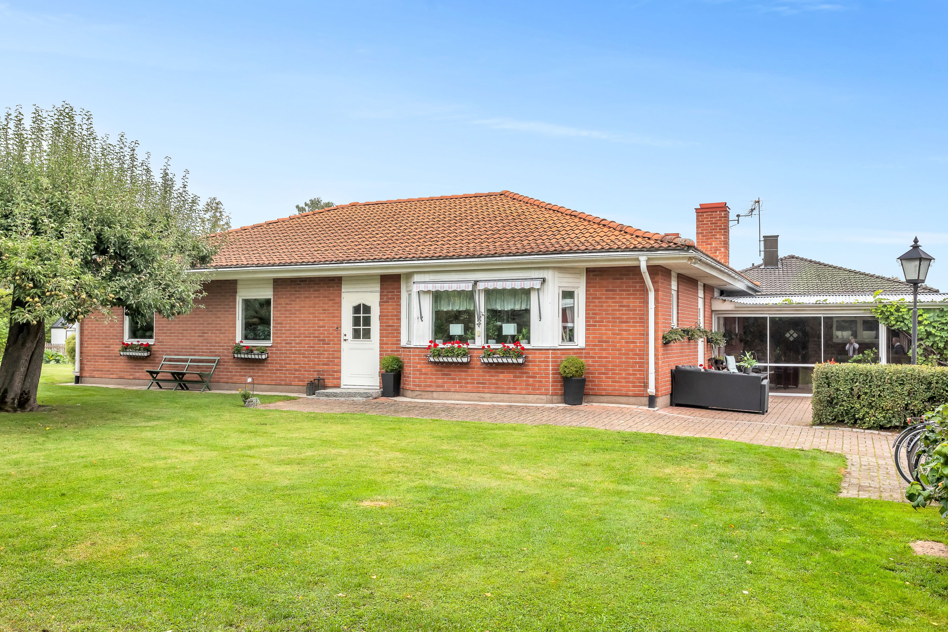 Bostadsbild från Sandmovägen 2, Såld i Valsätra, Uppsala