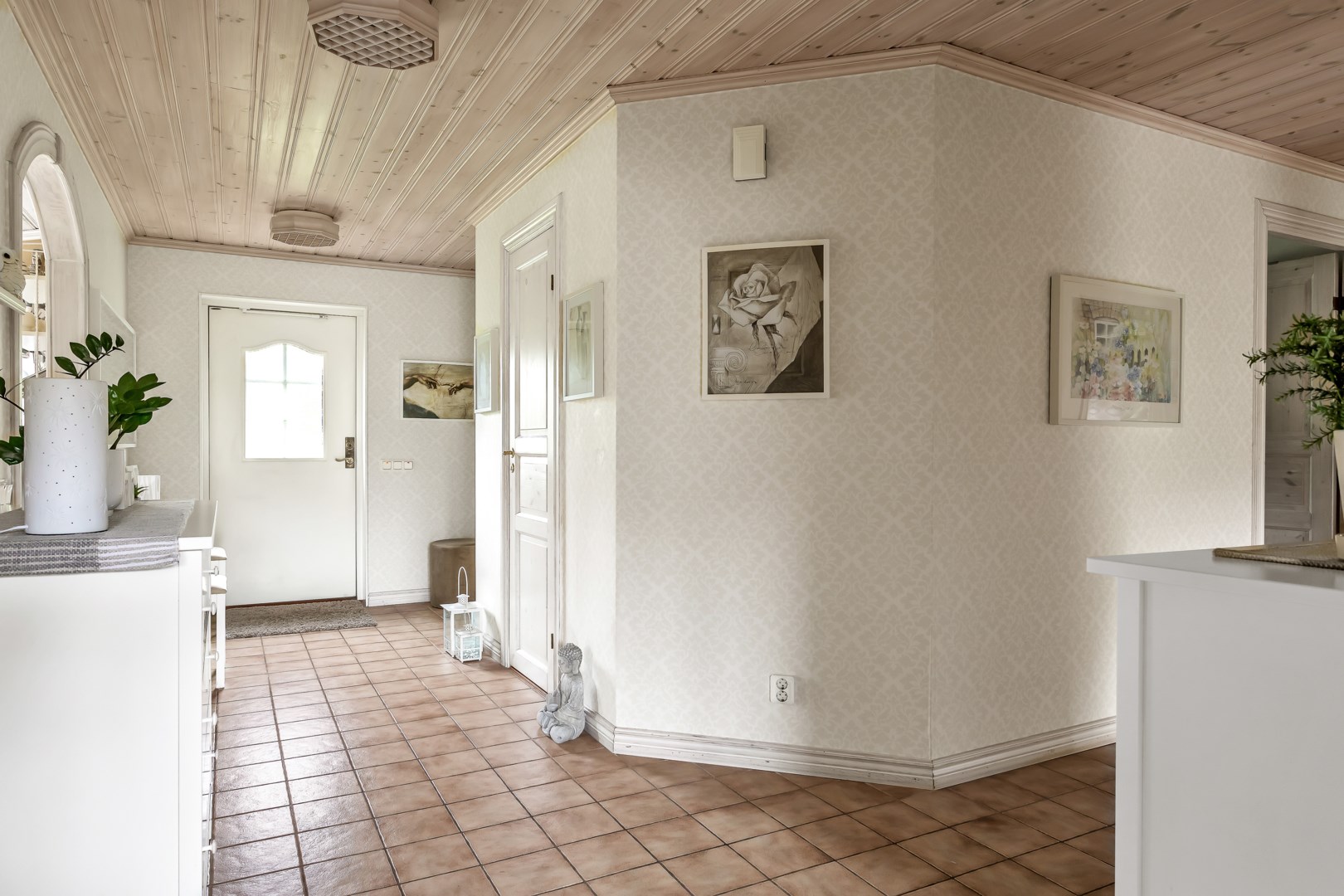 Bostadsbild från Sandmovägen 2, Såld i Valsätra, Uppsala