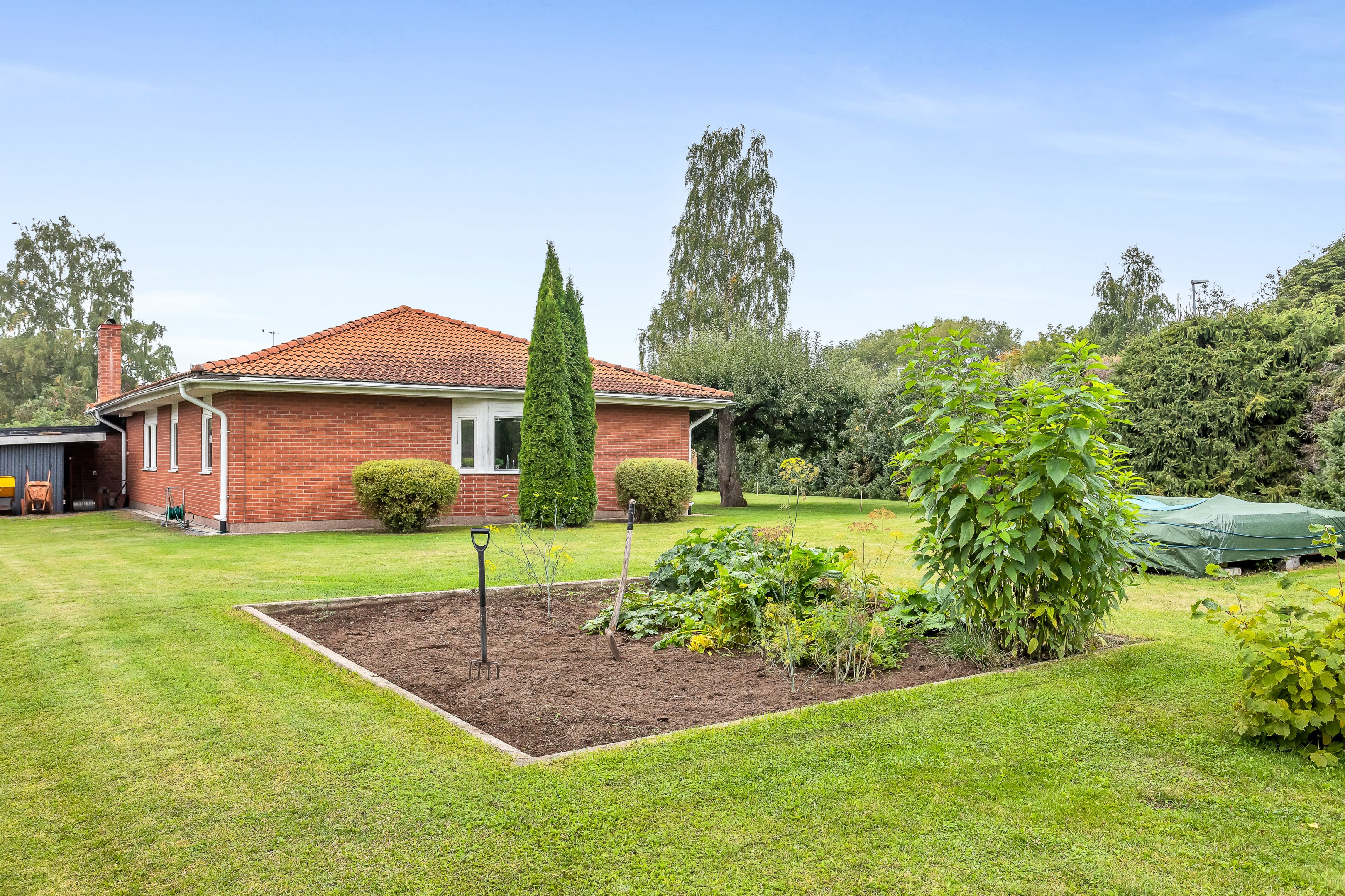 Bostadsbild från Sandmovägen 2, Såld i Valsätra, Uppsala