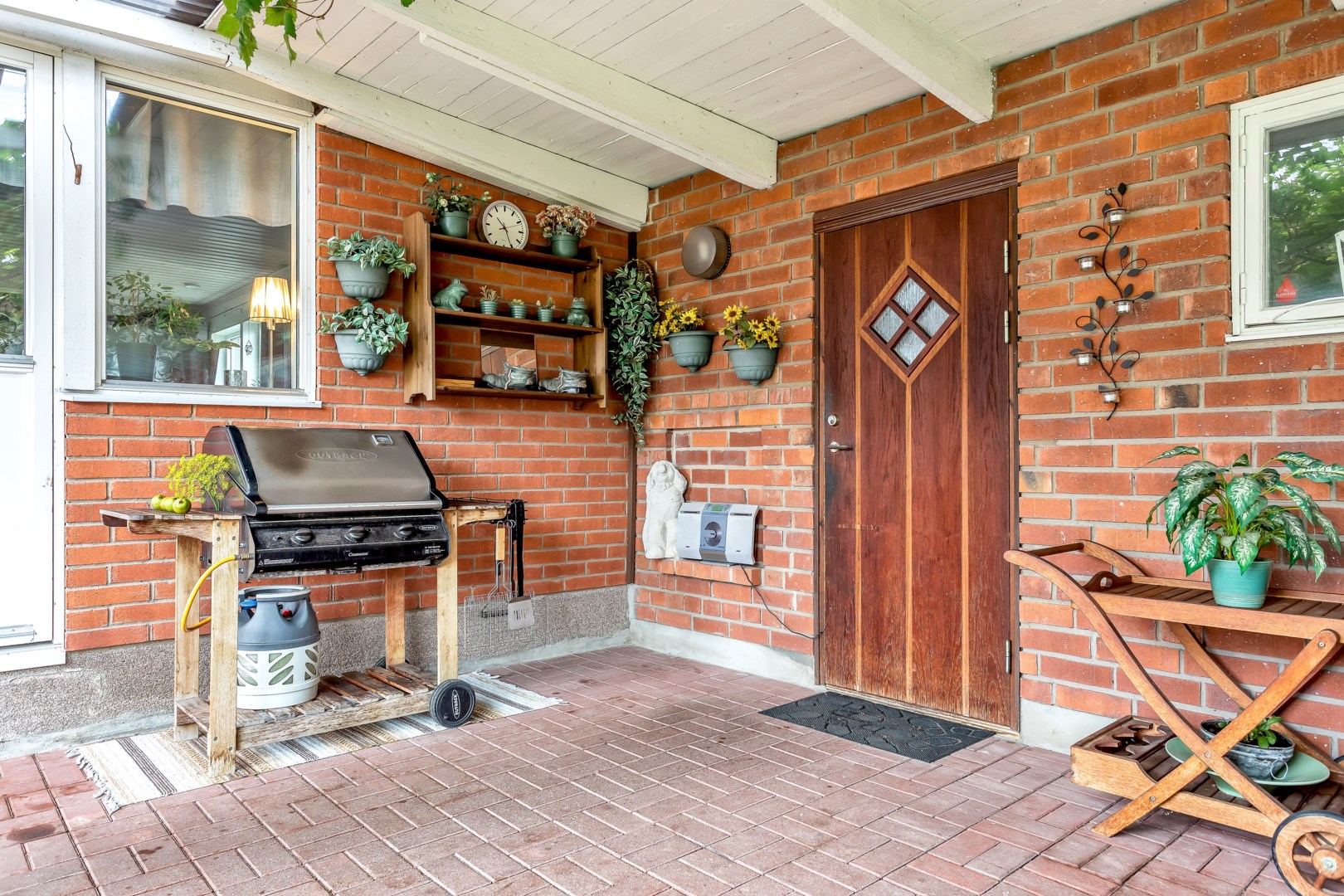 Bostadsbild från Sandmovägen 2, Såld i Valsätra, Uppsala