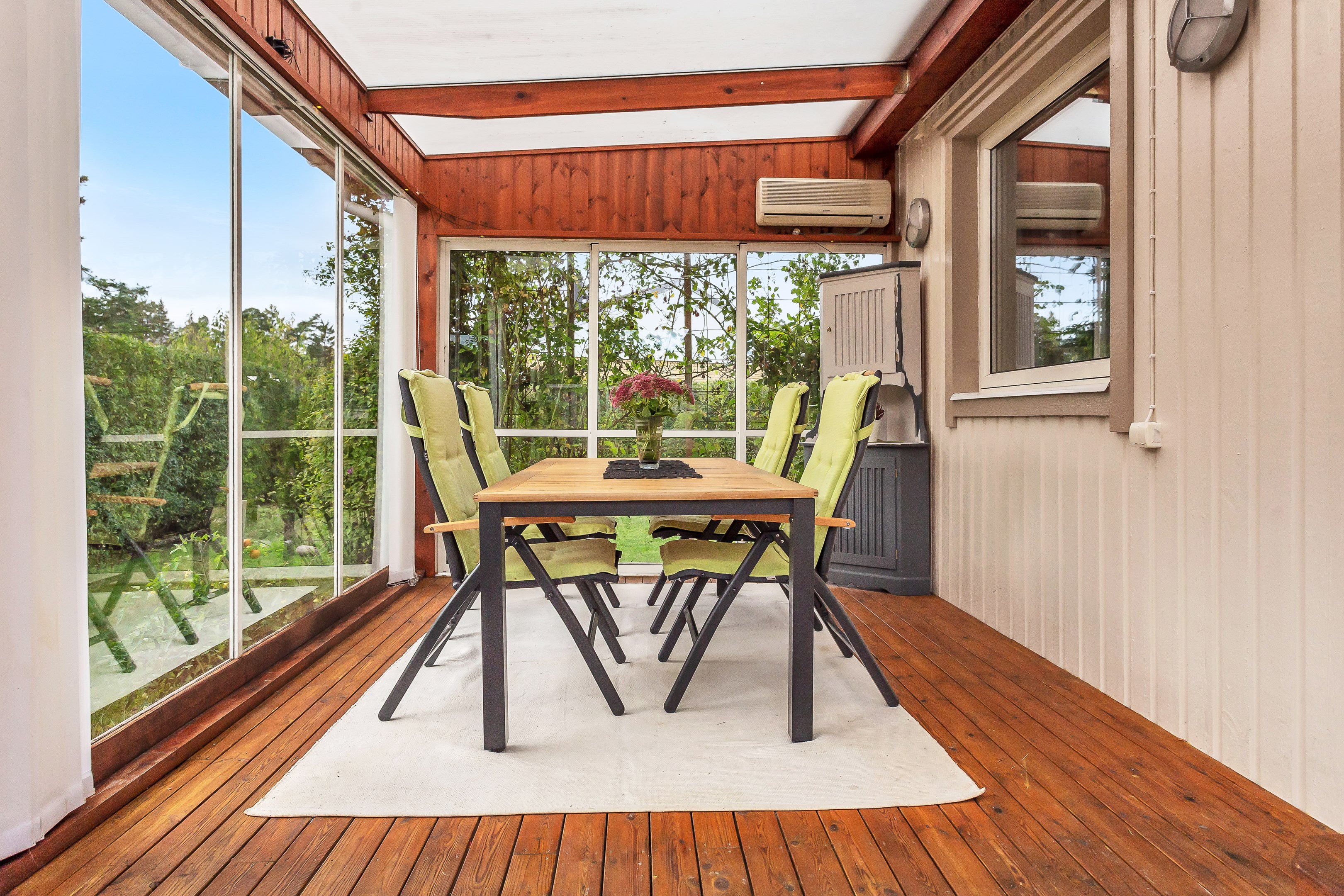 Bostadsbild från Arkitektvägen 60, Såld i Vänge, Uppsala