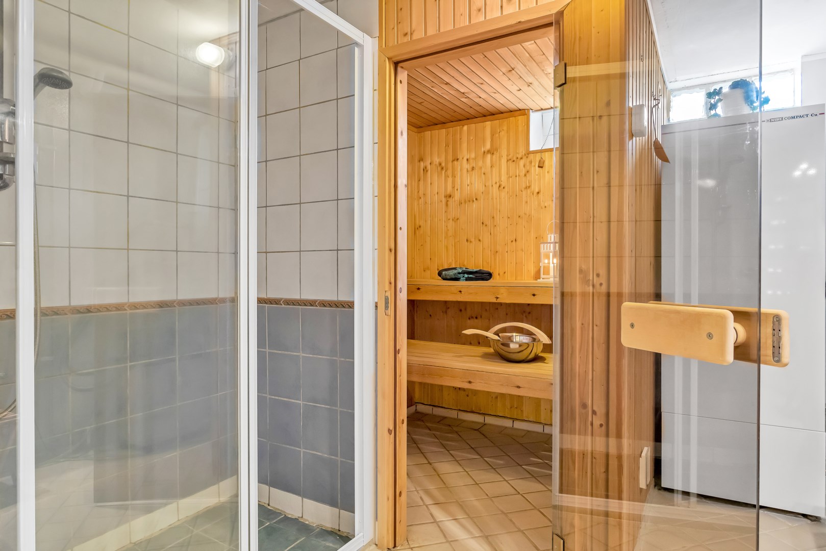 Bostadsbild från Arkitektvägen 60, Såld i Vänge, Uppsala