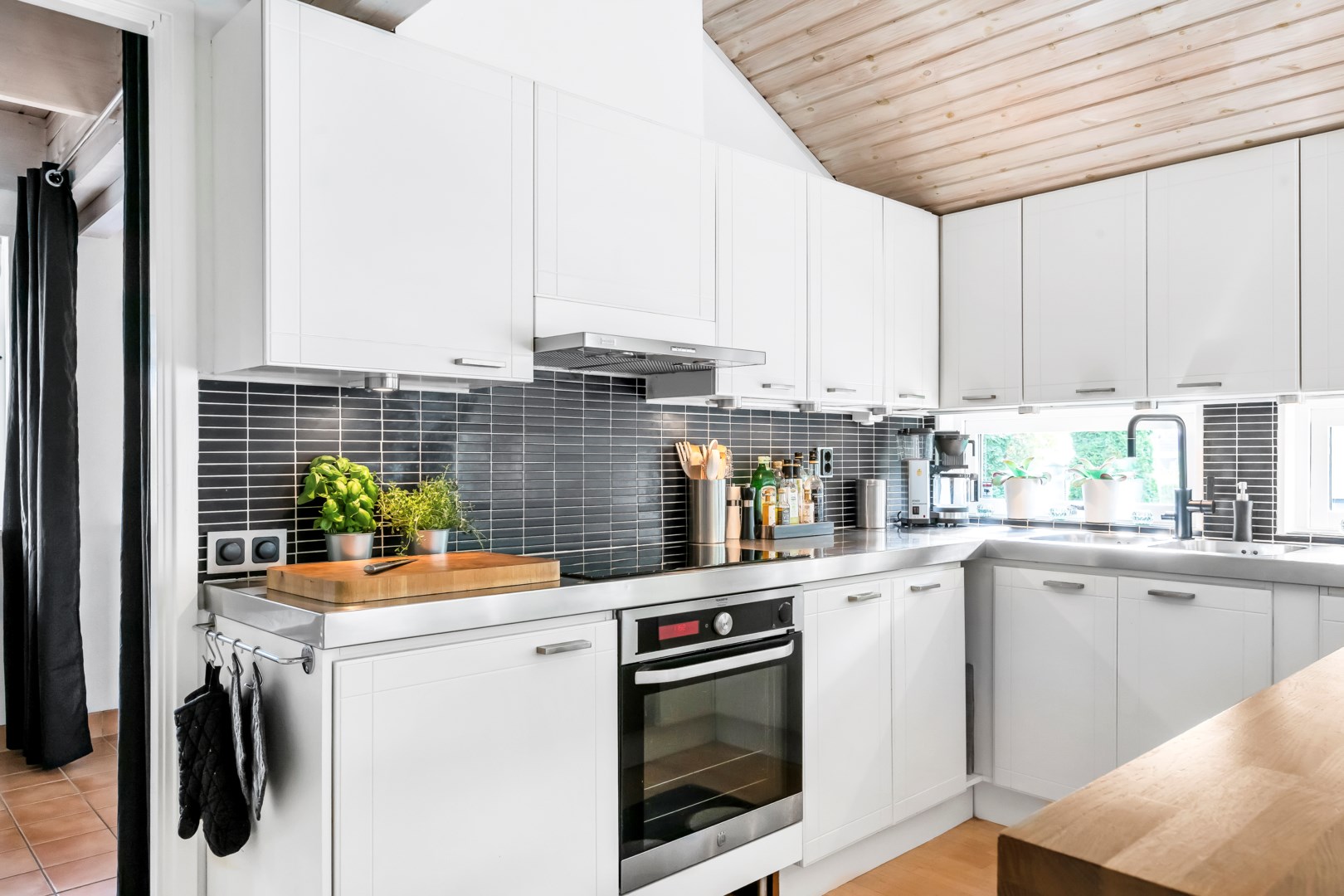 Bostadsbild från Konvaljevägen 17A, Såld i Sunnersta, Uppsala