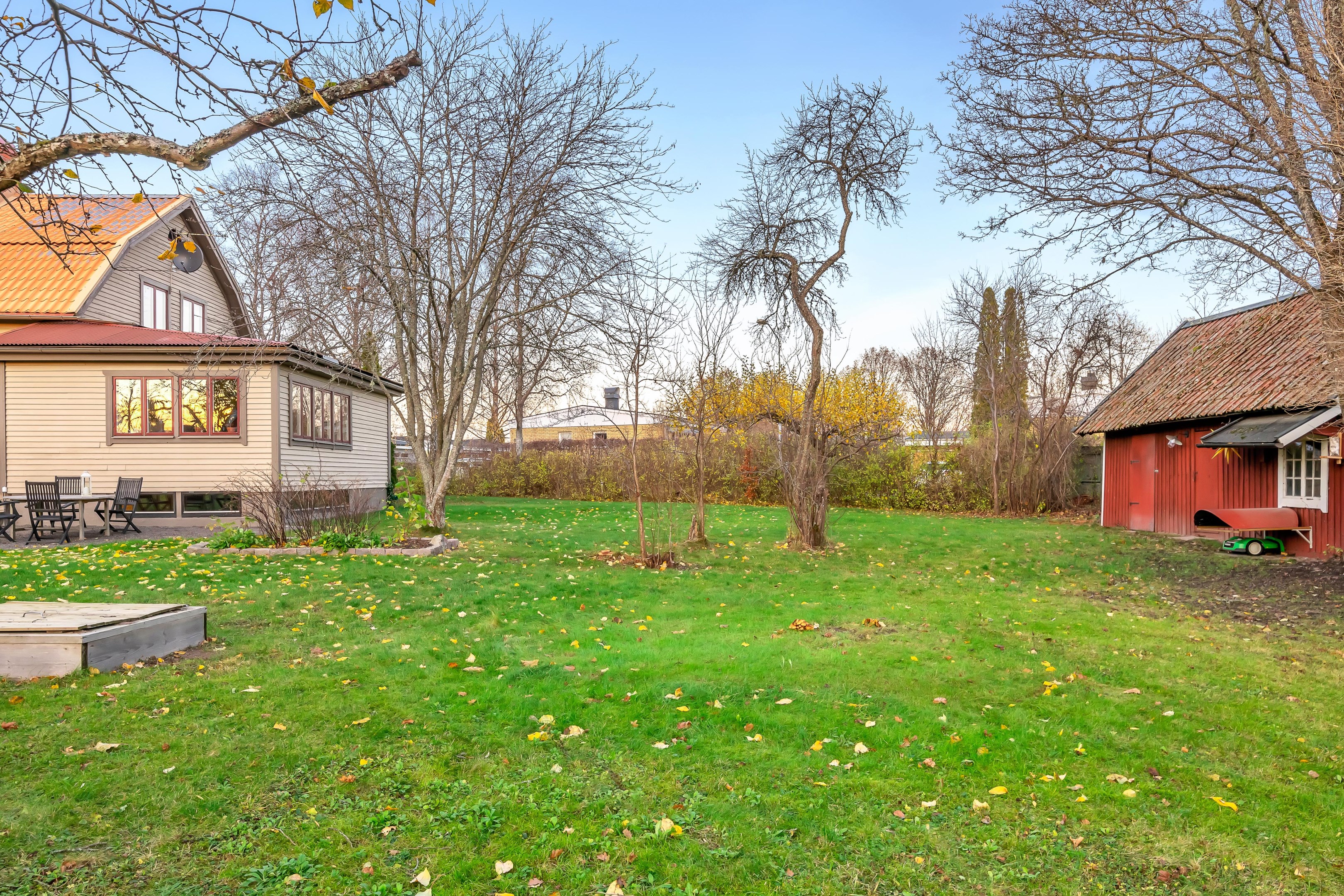 Bostadsbild från Brunna björkväg 5, Såld i Vänge, Uppsala