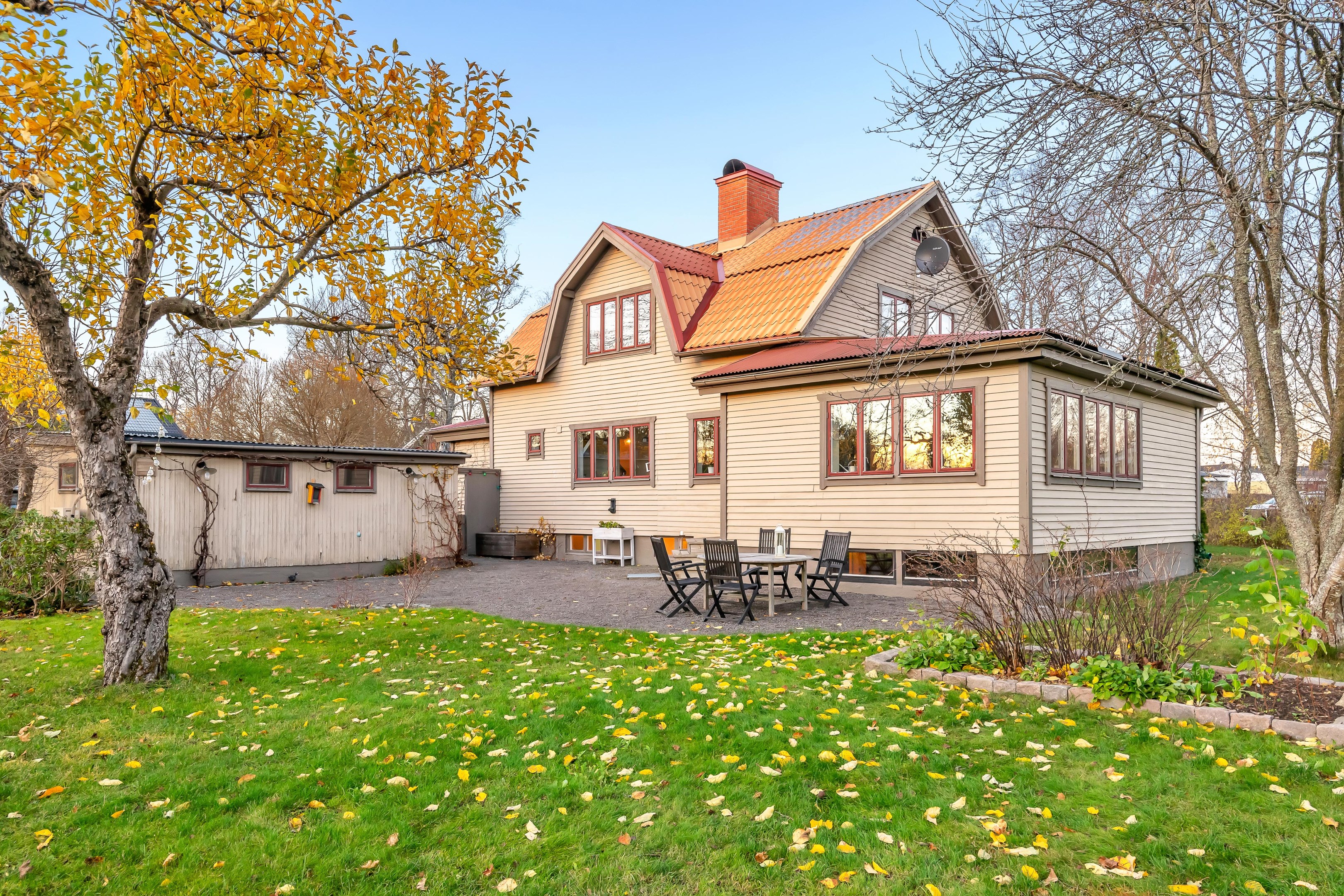 Bostadsbild från Brunna björkväg 5, Såld i Vänge, Uppsala