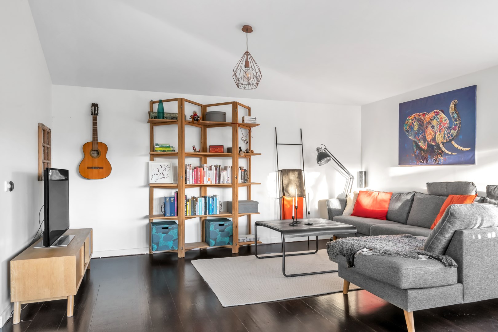 Bostadsbild från Brunna björkväg 5, Såld i Vänge, Uppsala