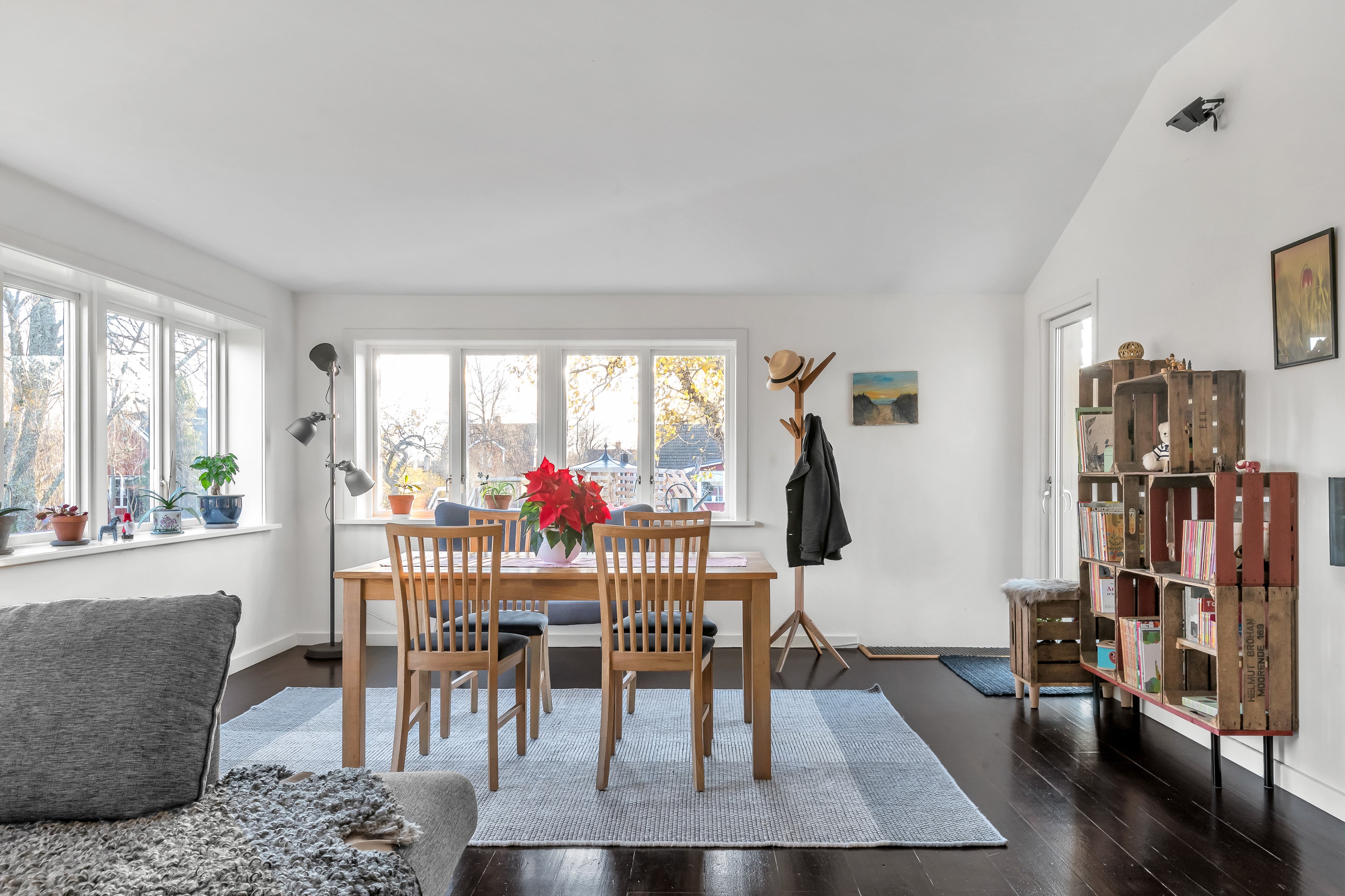 Bostadsbild från Brunna björkväg 5, Såld i Vänge, Uppsala