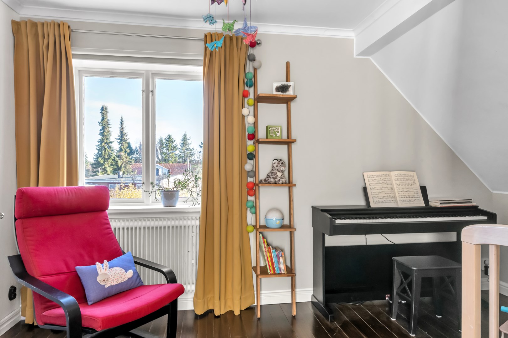 Bostadsbild från Brunna björkväg 5, Såld i Vänge, Uppsala