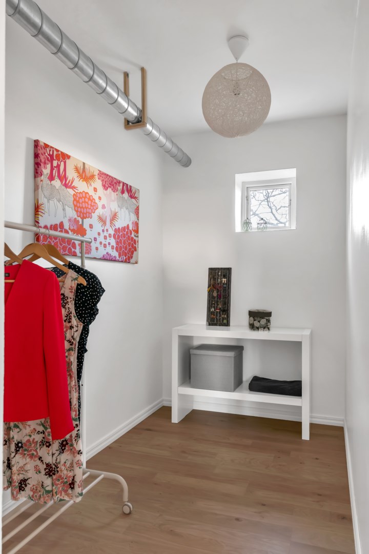 Bostadsbild från Brunna björkväg 5, Såld i Vänge, Uppsala