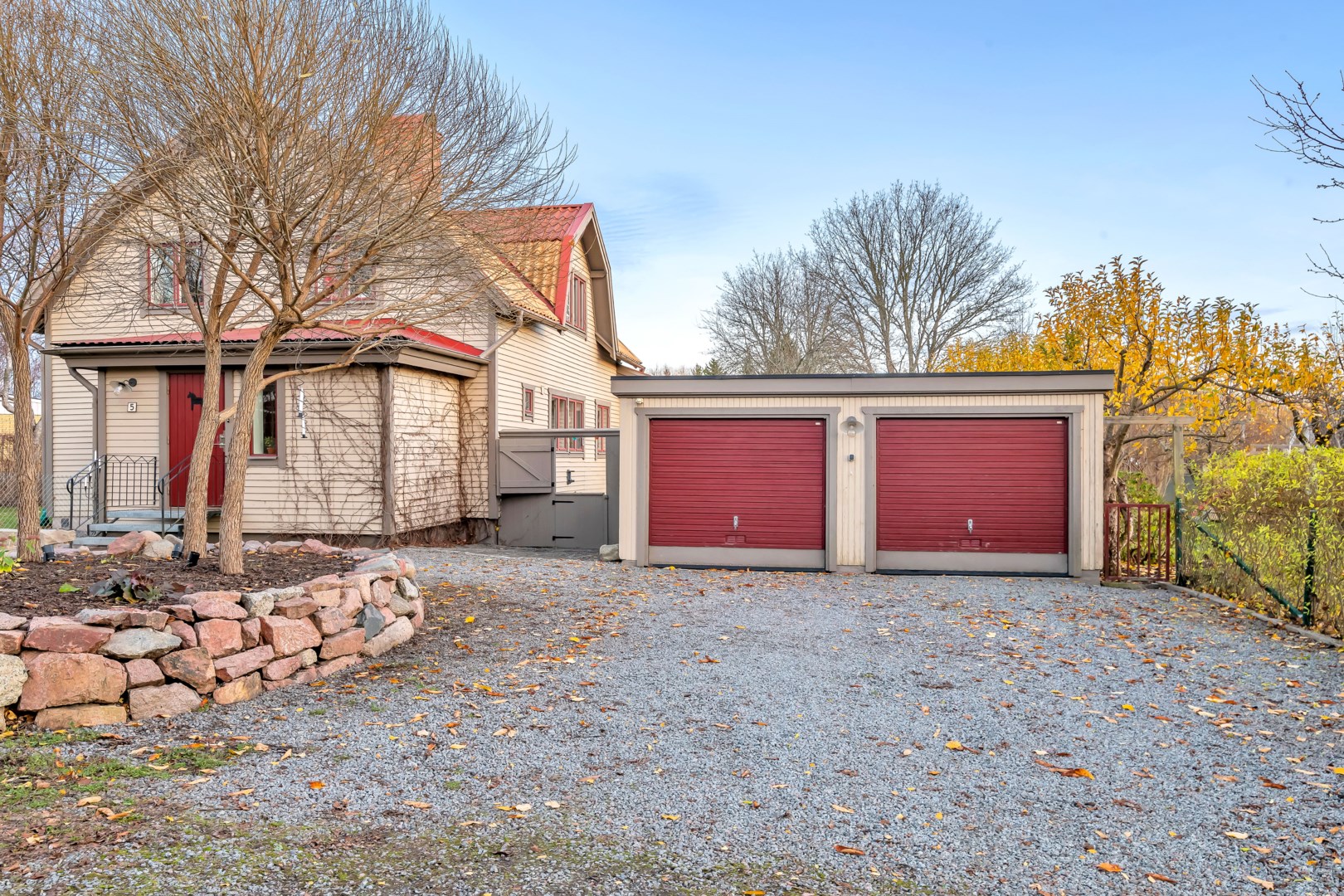 Bostadsbild från Brunna björkväg 5, Såld i Vänge, Uppsala