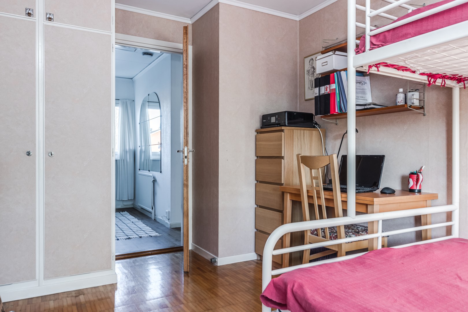 Bostadsbild från Korpvägen 27, Såld i Sörby, Gävle