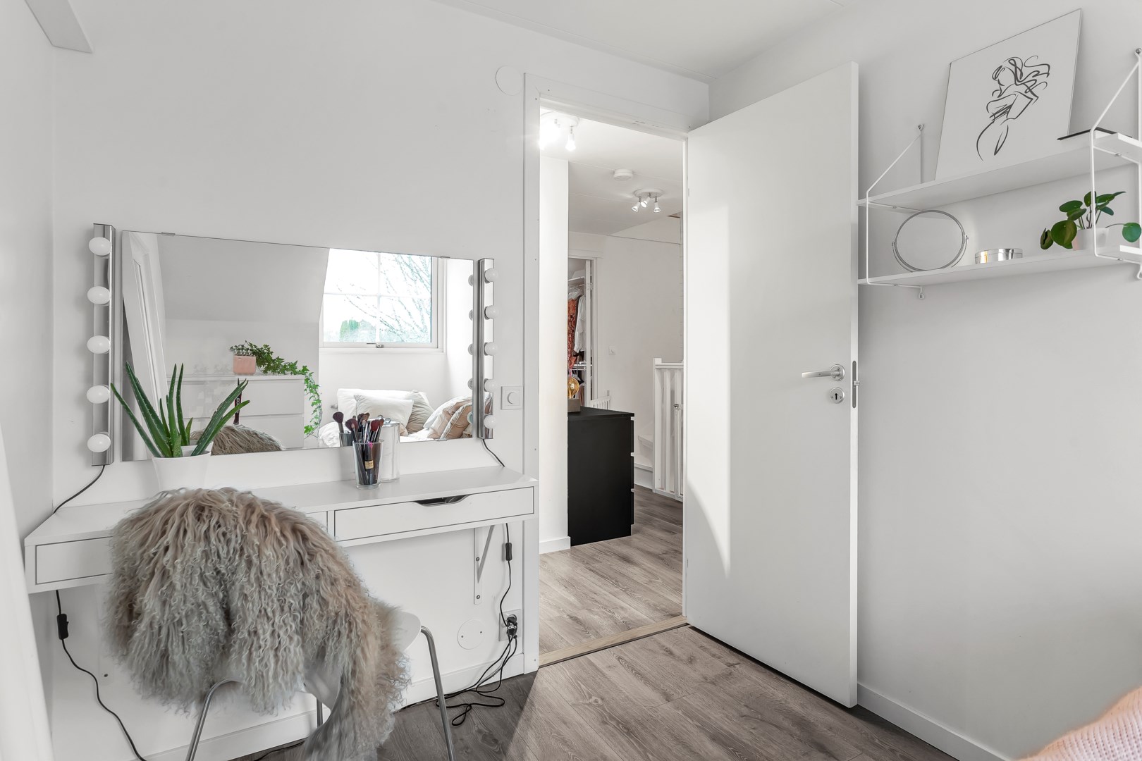 Bostadsbild från Handarbetsvägen 45, Såld i Nåntuna, Uppsala