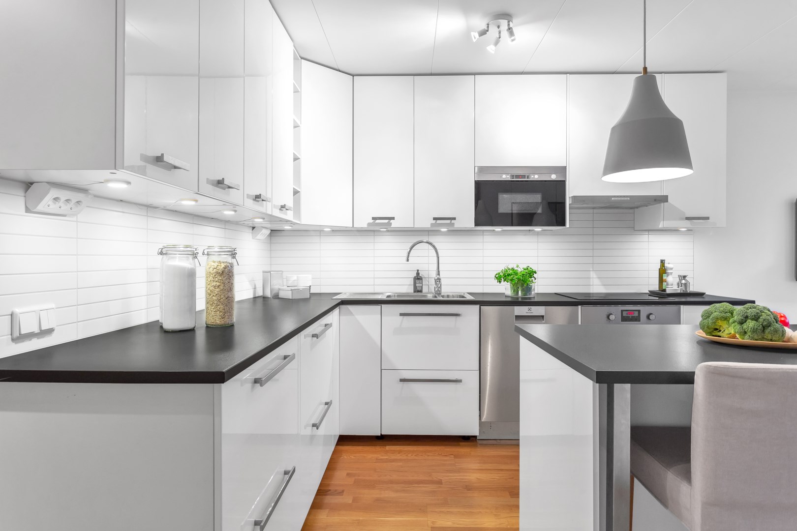 Bostadsbild från Handarbetsvägen 45, Såld i Nåntuna, Uppsala