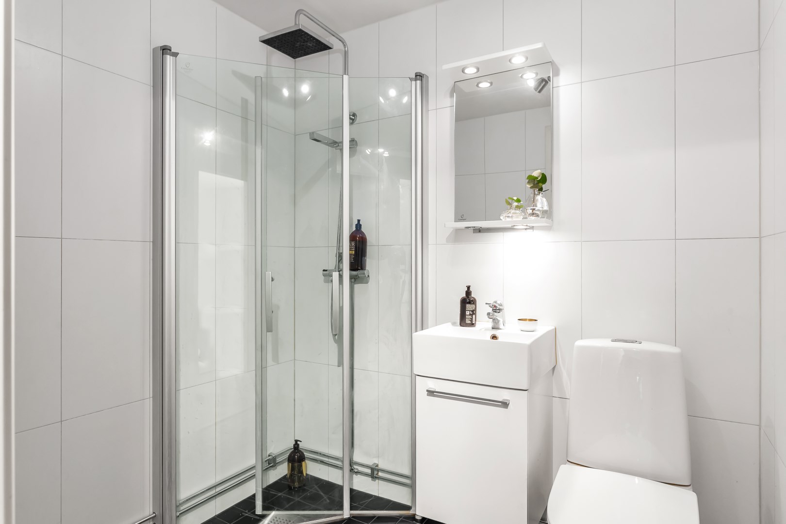 Bostadsbild från Handarbetsvägen 45, Såld i Nåntuna, Uppsala