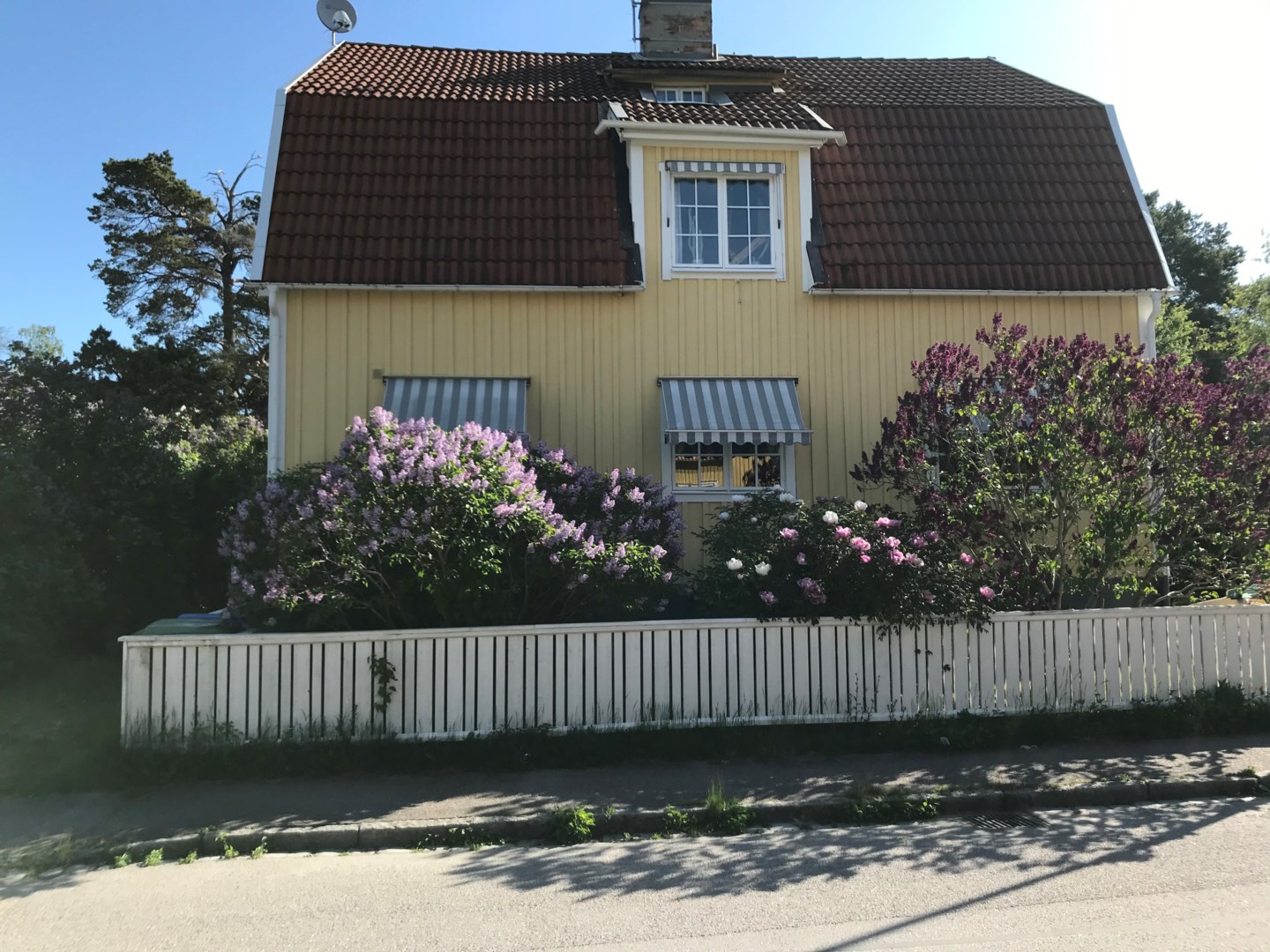 Bostadsbild från Gråbergsvägen 15A, Såld i Eriksberg, Uppsala