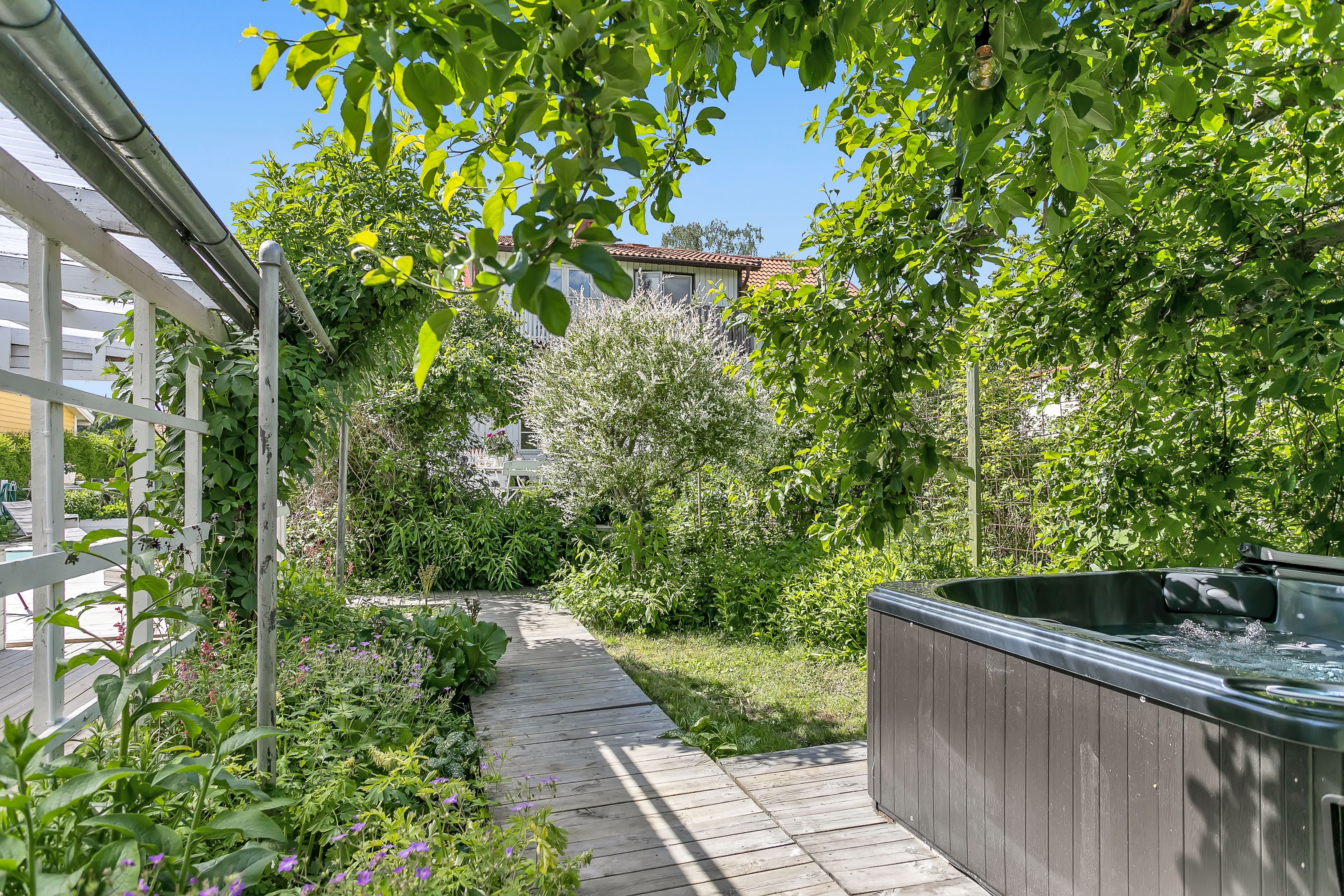 Bostadsbild från Ingvarsgatan 73A, Såld i Svartbäcken, Uppsala