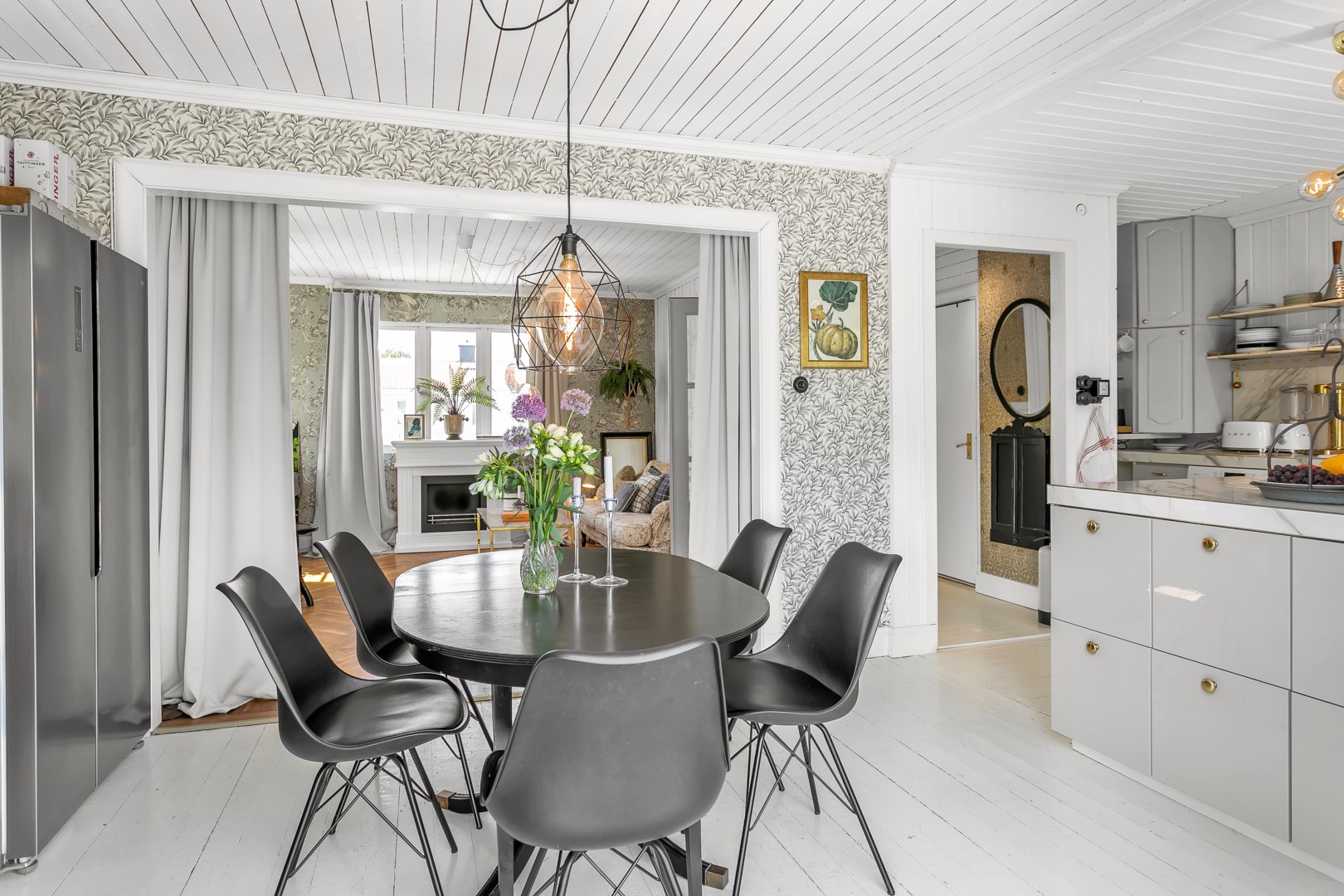 Bostadsbild från Ingvarsgatan 73A, Såld i Svartbäcken, Uppsala