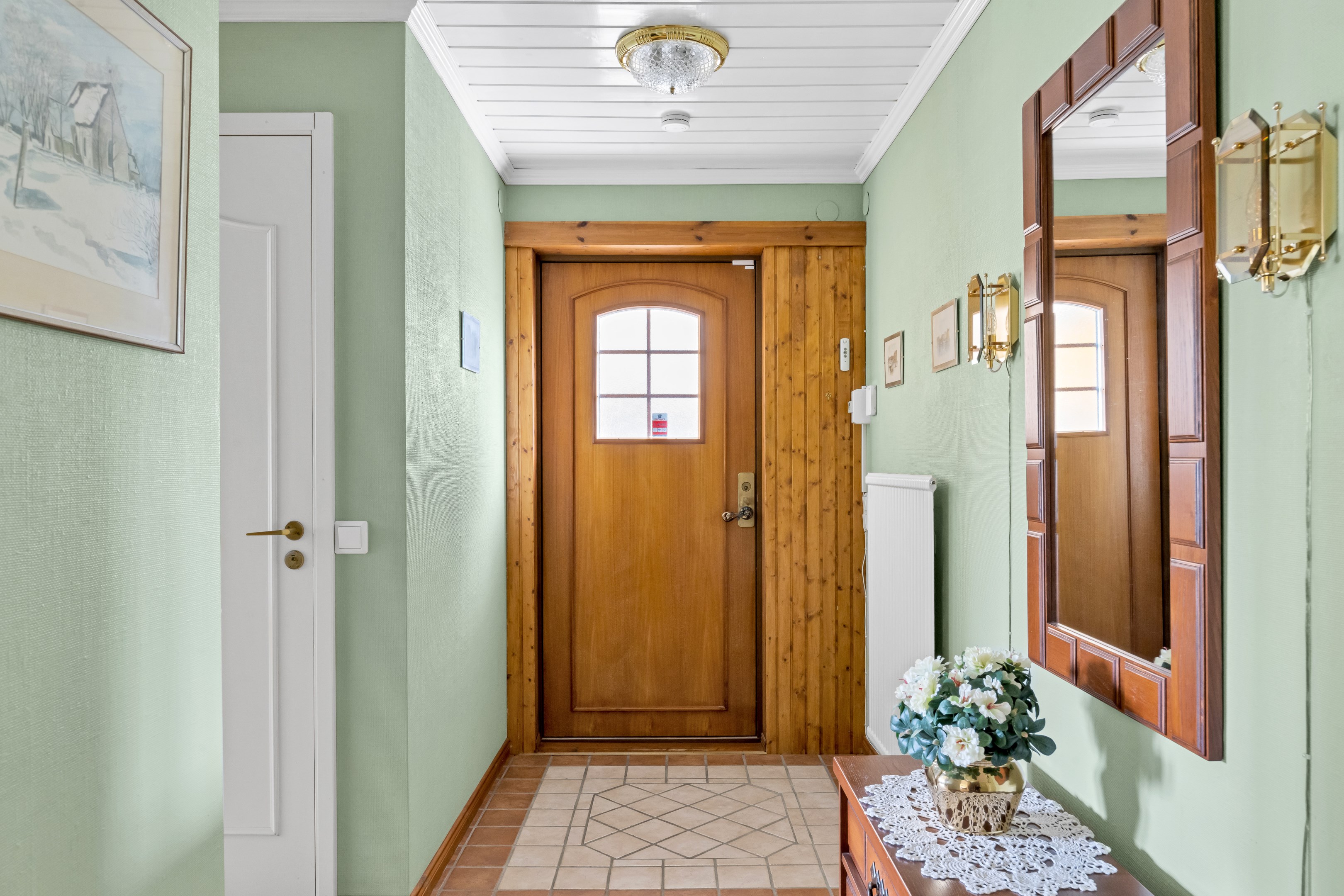 Bostadsbild från Ullsaxvägen 16, Såld i Valsätra, Uppsala