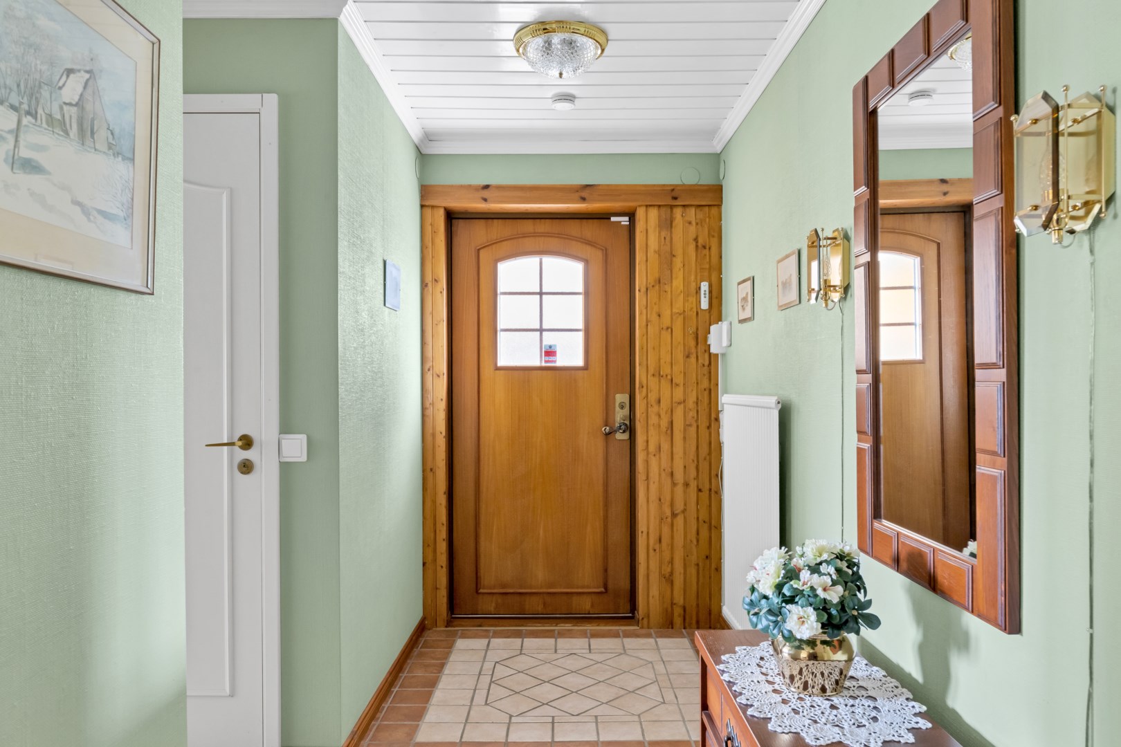 Bostadsbild från Ullsaxvägen 16, Såld i Valsätra, Uppsala