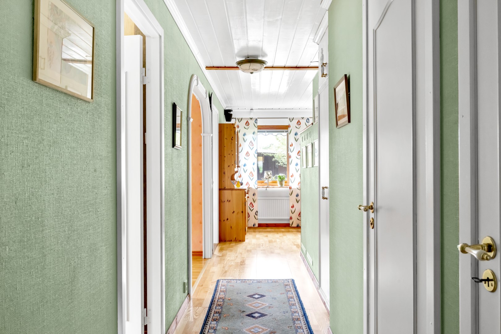 Bostadsbild från Ullsaxvägen 16, Såld i Valsätra, Uppsala