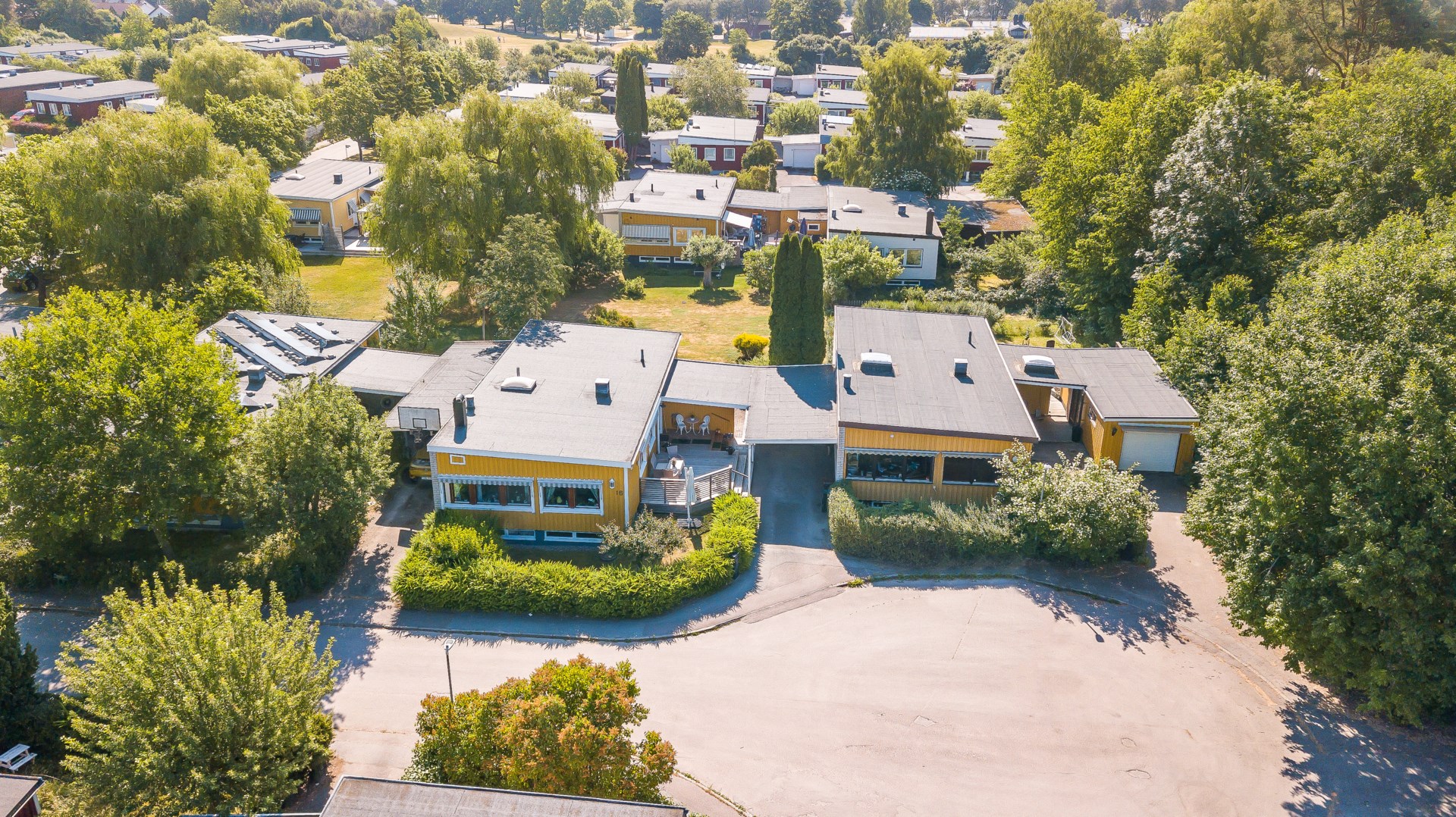 Bostadsbild från Ullsaxvägen 16, Såld i Valsätra, Uppsala