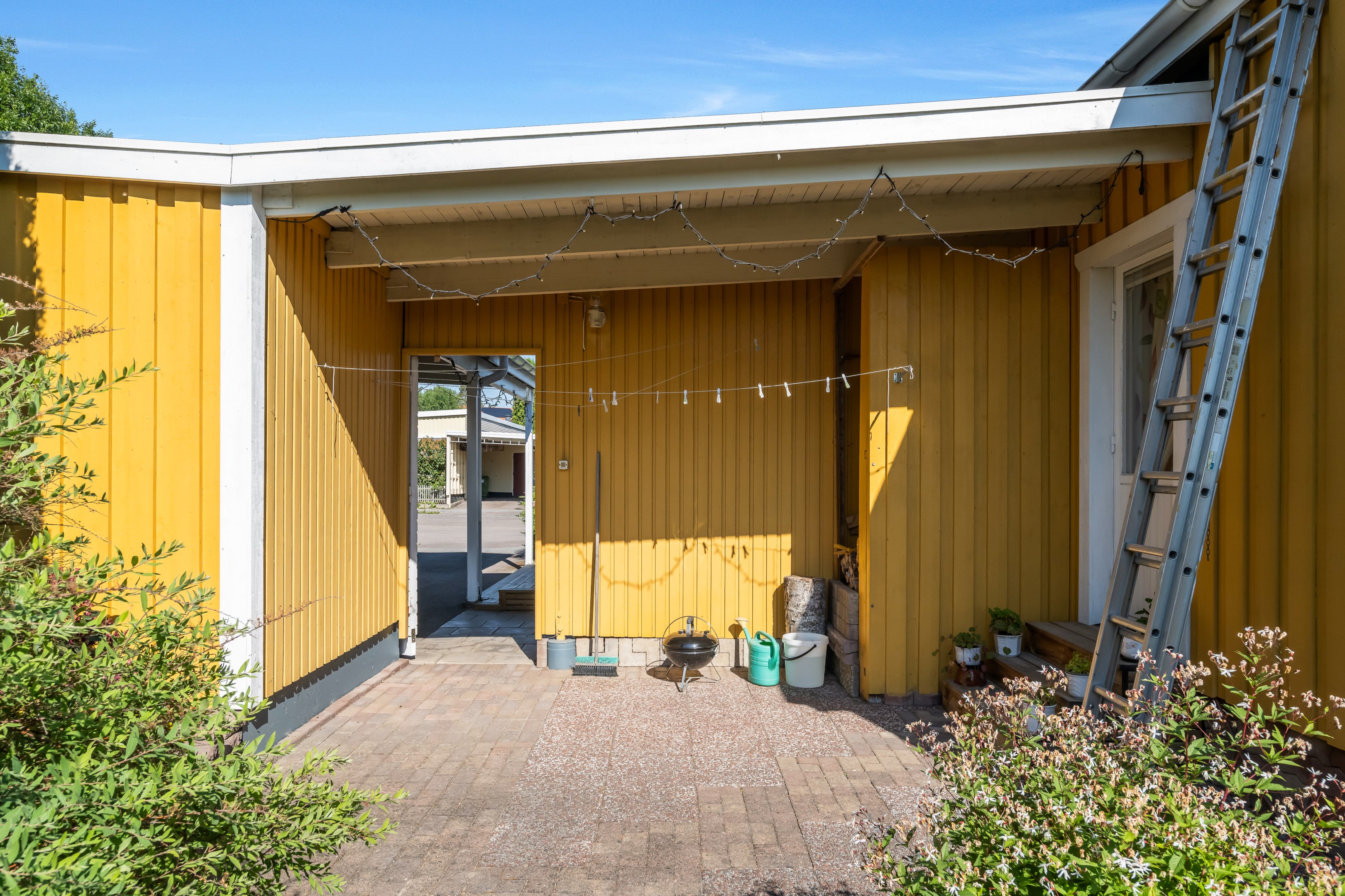 Bostadsbild från Ullsaxvägen 16, Såld i Valsätra, Uppsala