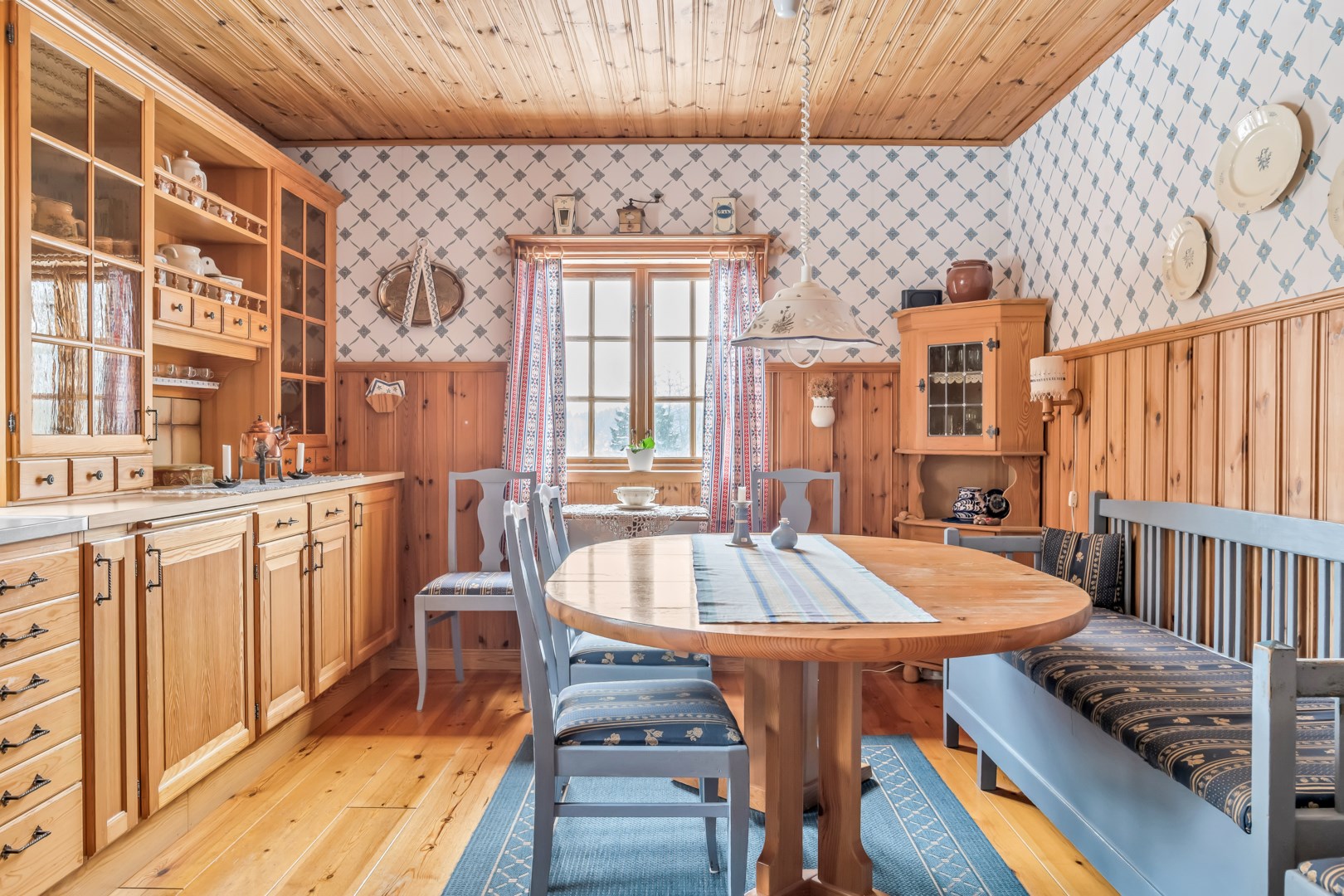 Bostadsbild från Lännalöt 12, Såld i Länna, Uppsala